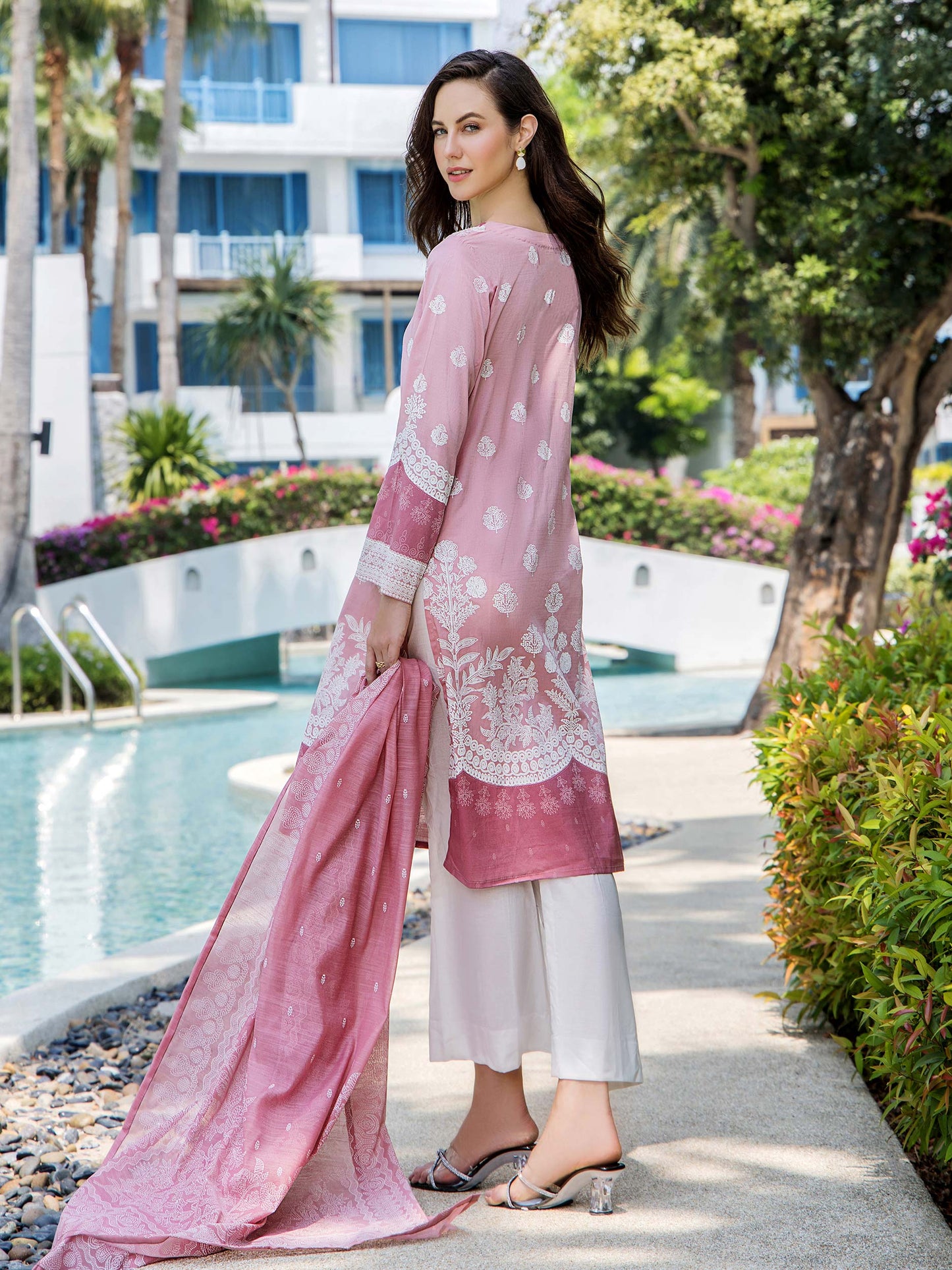 2 Piece Lawn Suit-Embroidered (Unstitched)