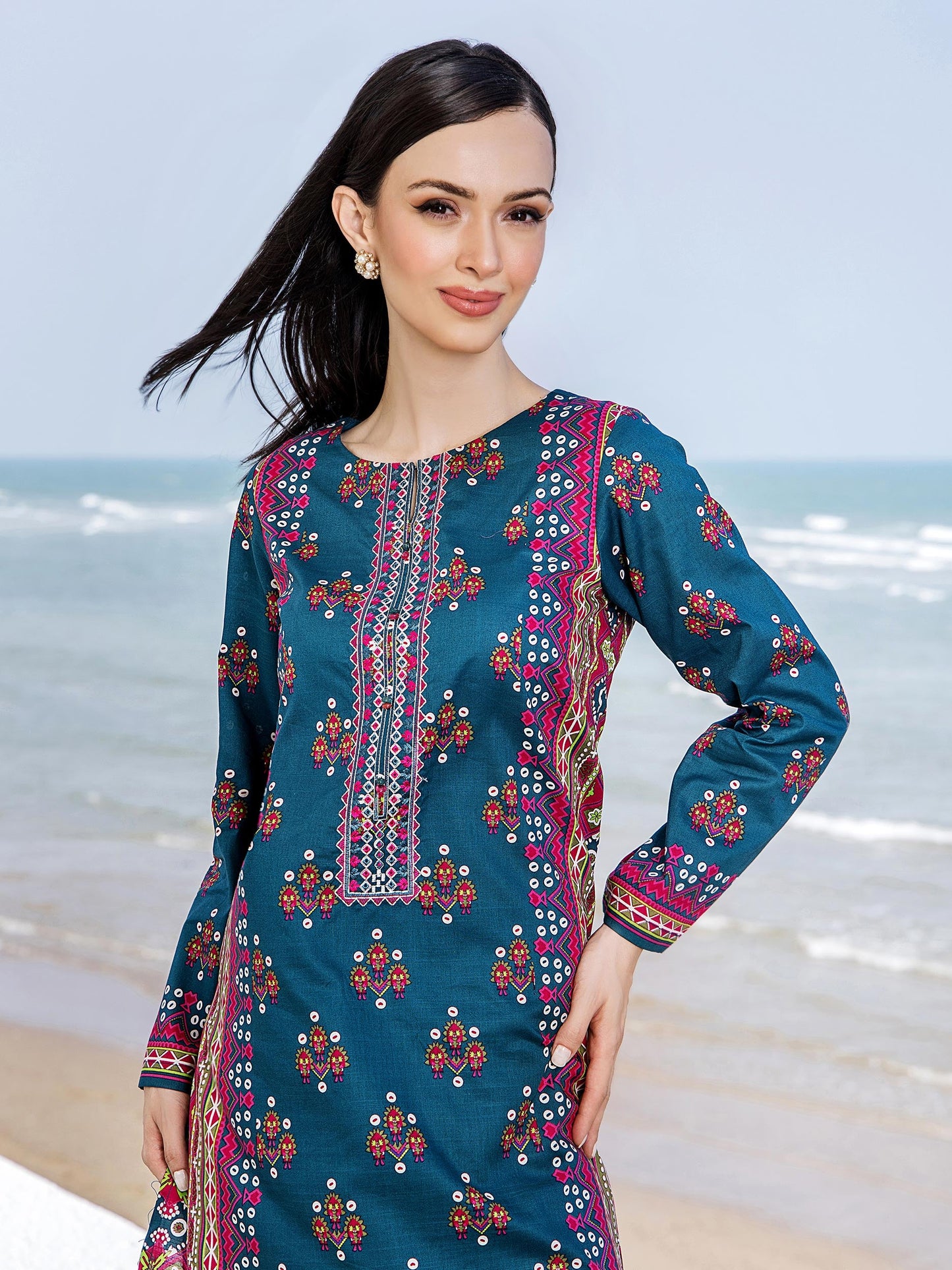 2 Piece Lawn Suit-Embroidered (Unstitched)