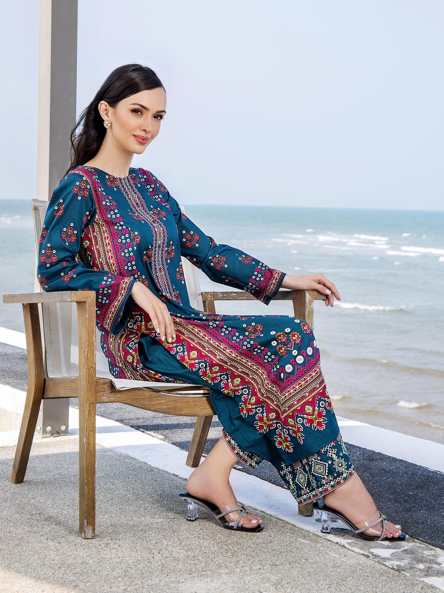 2 Piece Lawn Suit-Embroidered (Unstitched)