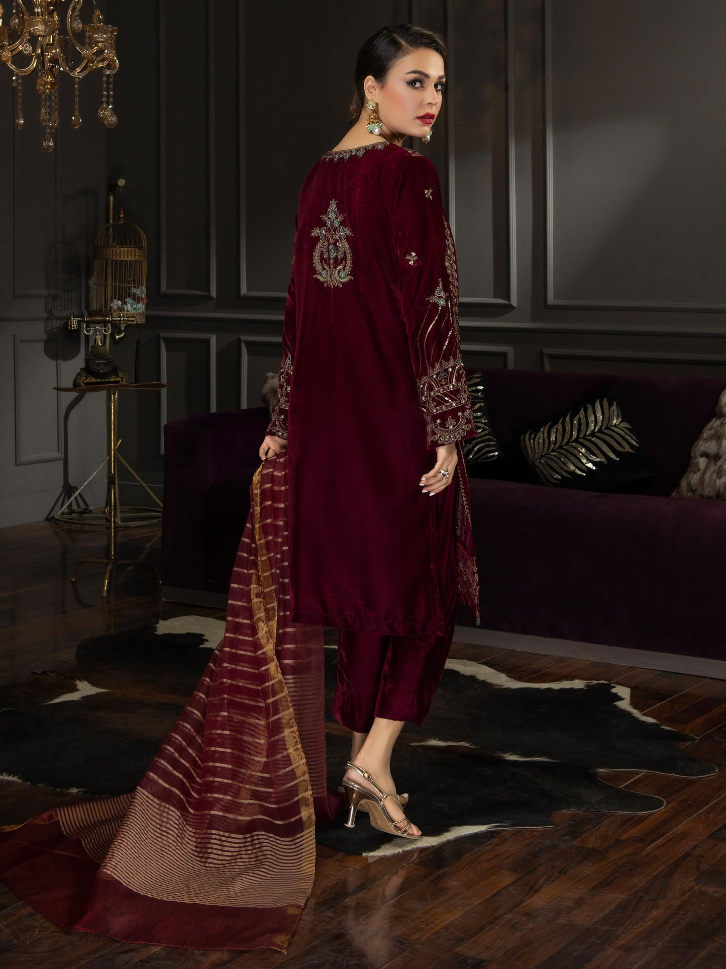 3 Piece Velvet Suit-Embroidered (Unstitched)
