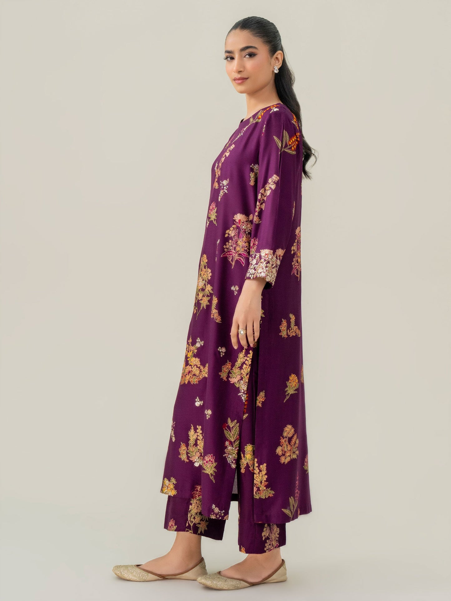 2 Piece Lawn Suit-Embroidered (Pret)