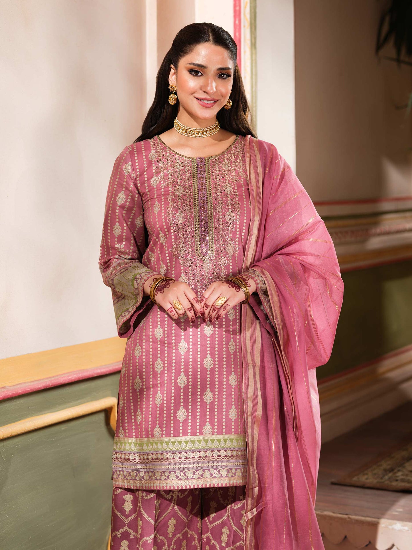 3 Piece Lawn Suit-Embroidered (Pret)