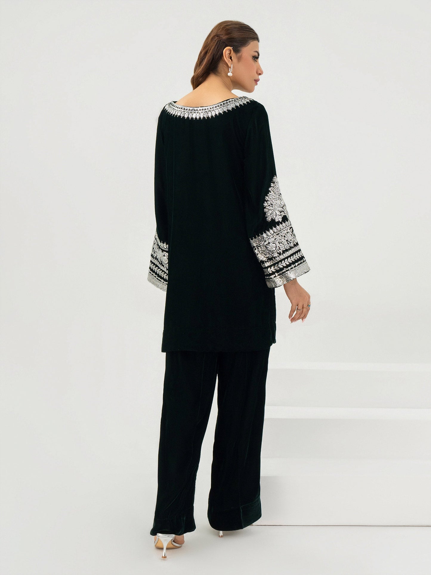 2 Piece Velvet Suit-Embroidered (Pret)
