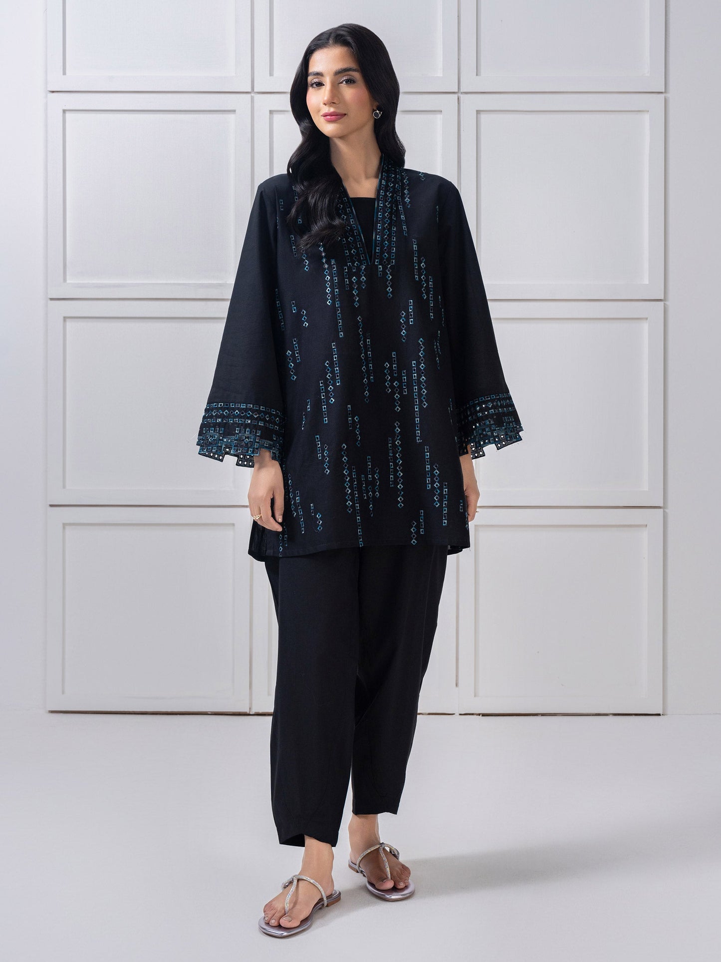 Lawn Co-Ord-Embroidered (Pret)