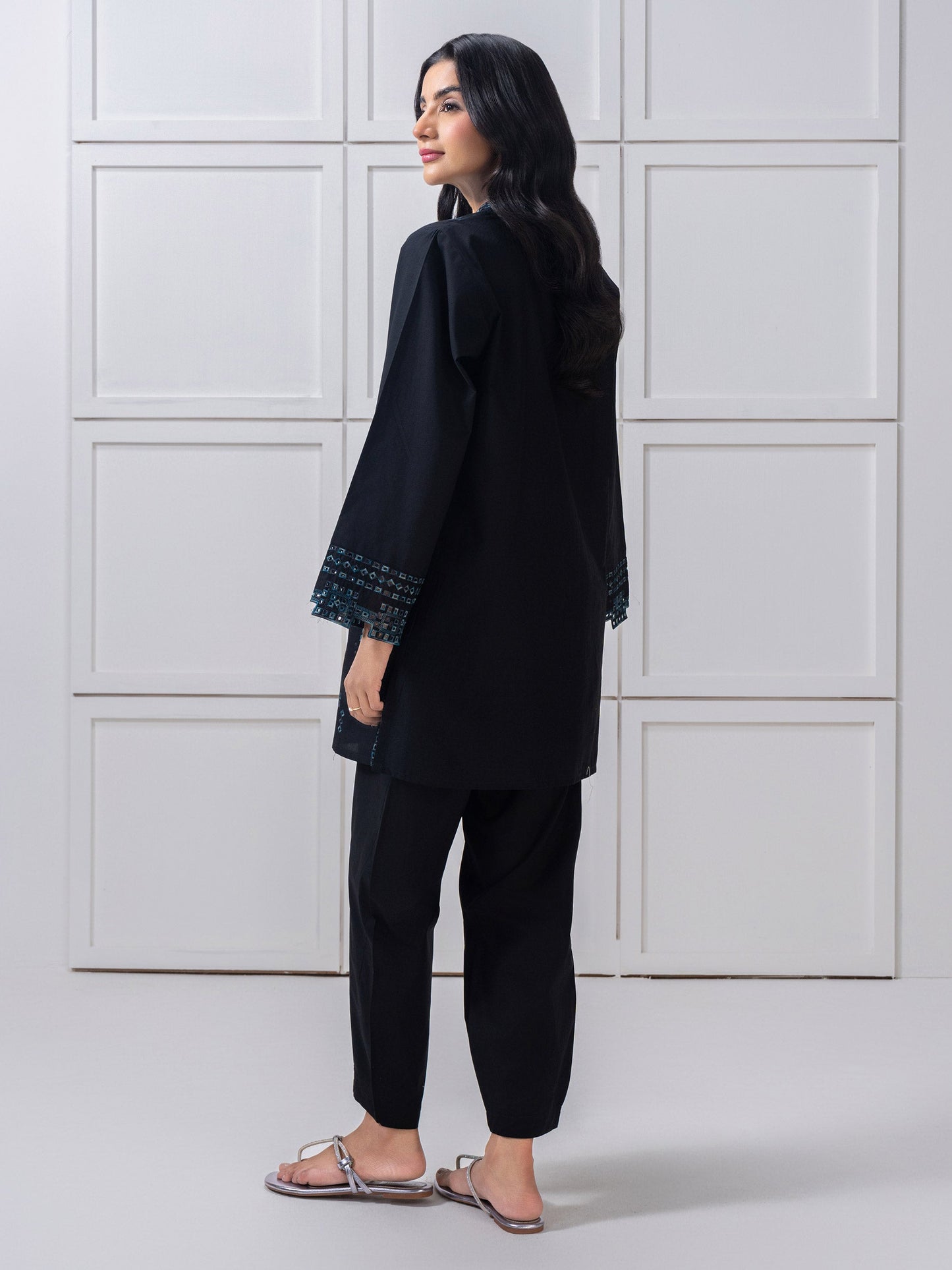 Lawn Co-Ord-Embroidered (Pret)