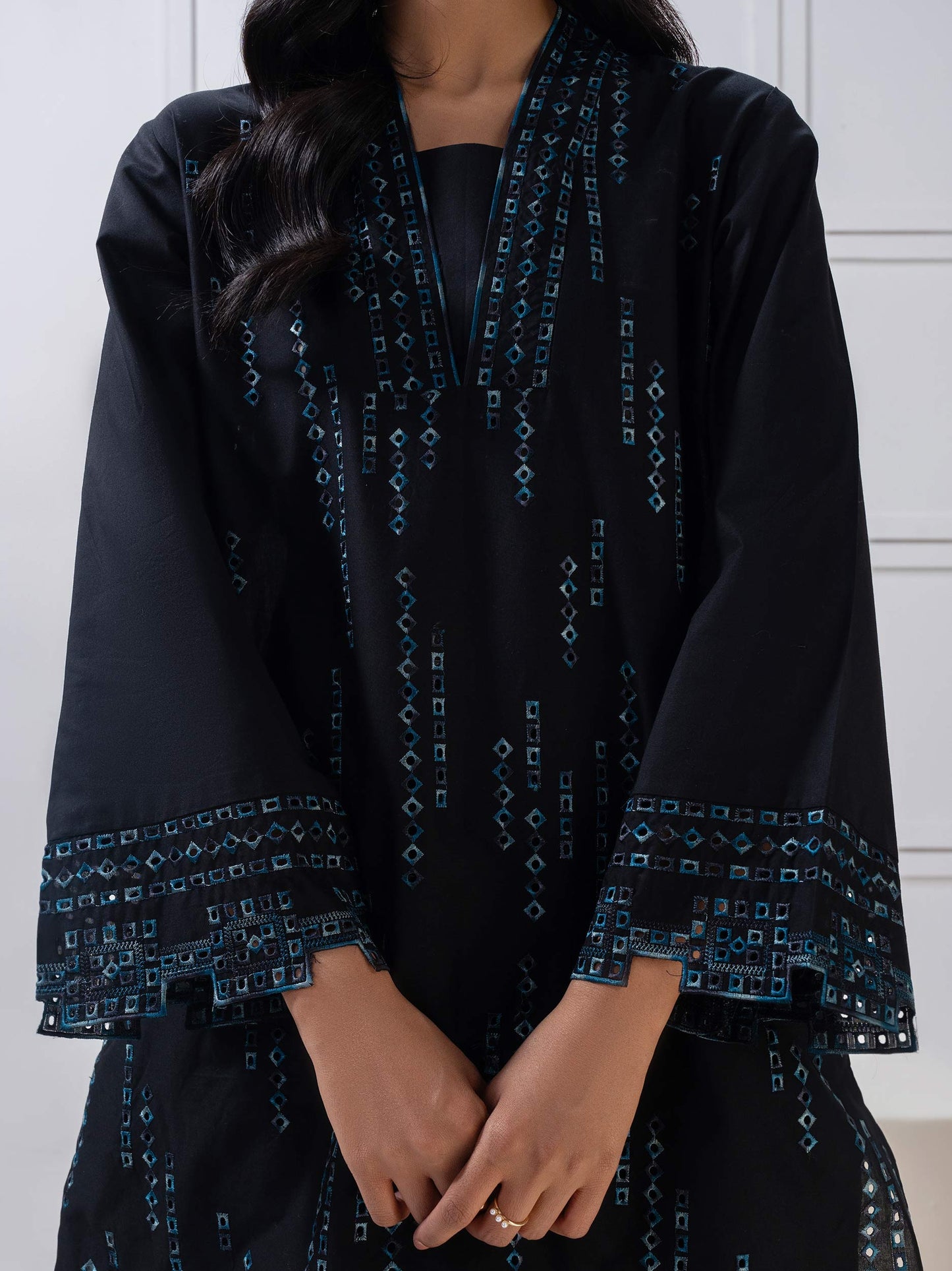 Lawn Co-Ord-Embroidered (Pret)