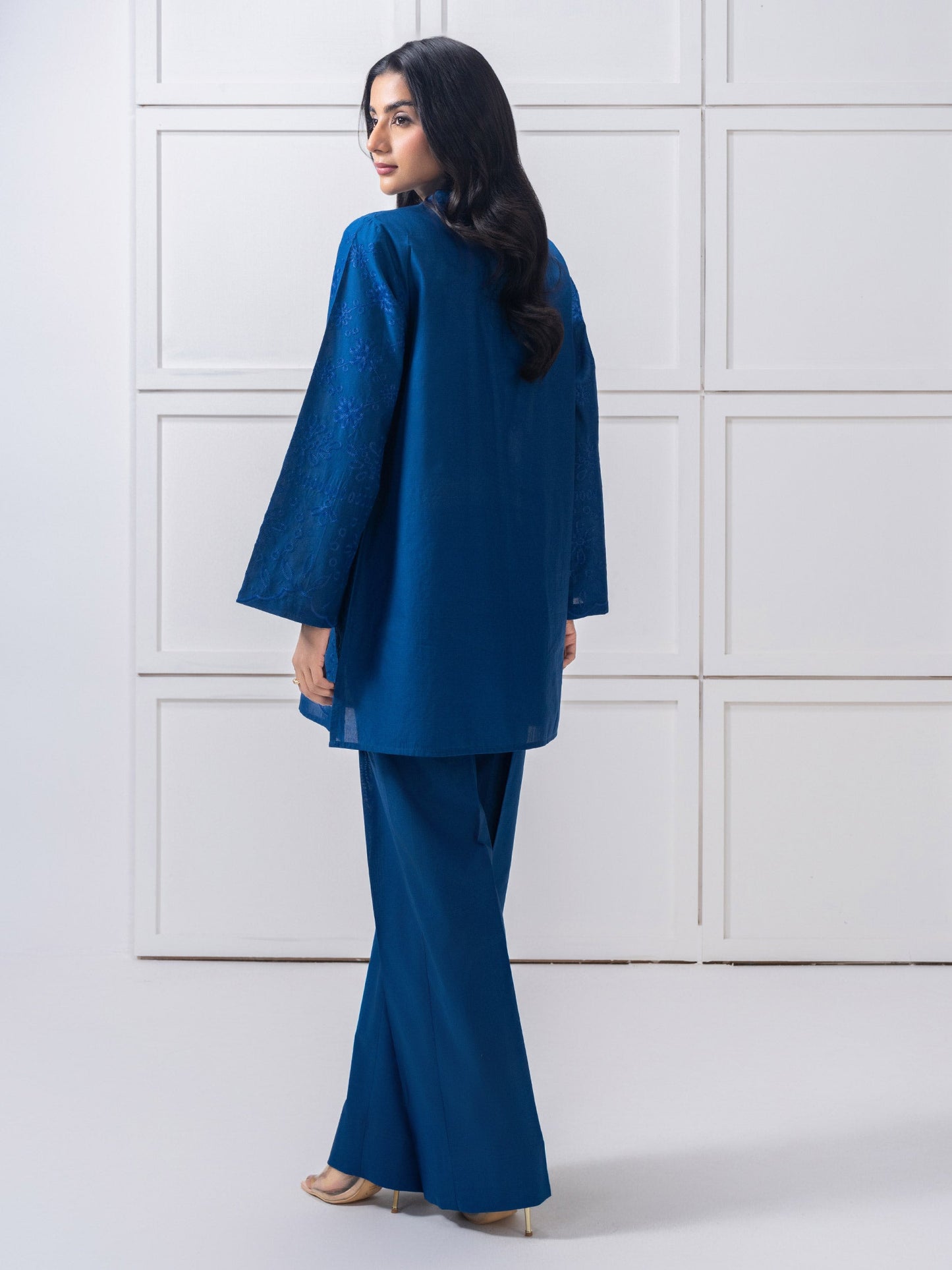 Lawn Co-Ord Set-Embroidered (Pret)