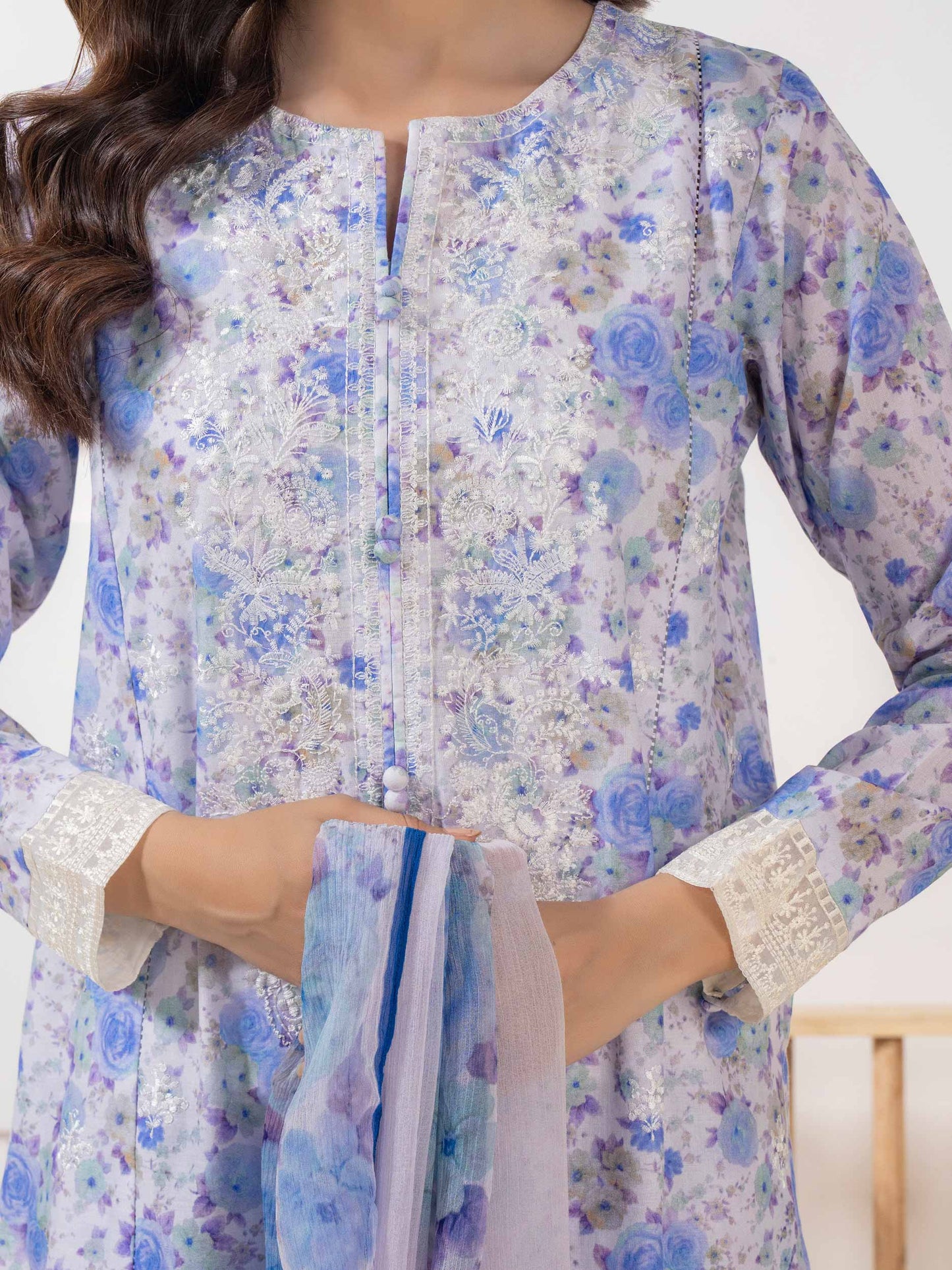 3 Piece Lawn Suit-Embroidered (Pret)