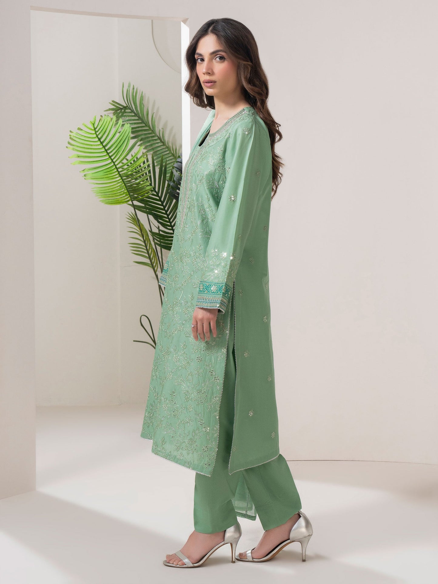 3 Piece Lawn Suit-Embroidered (Pret)