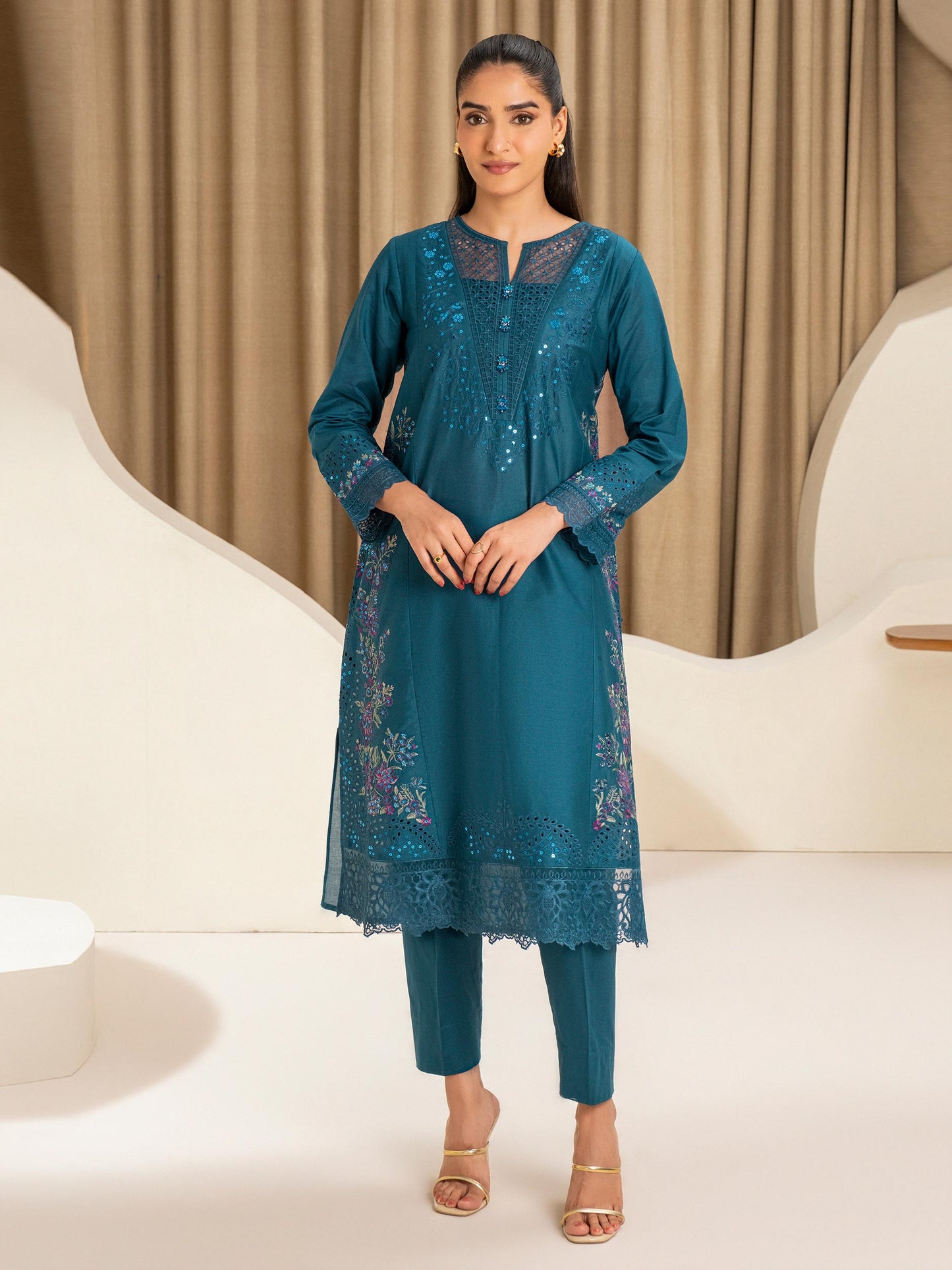 2 Piece Lawn Suit-Embroidered (Pret)