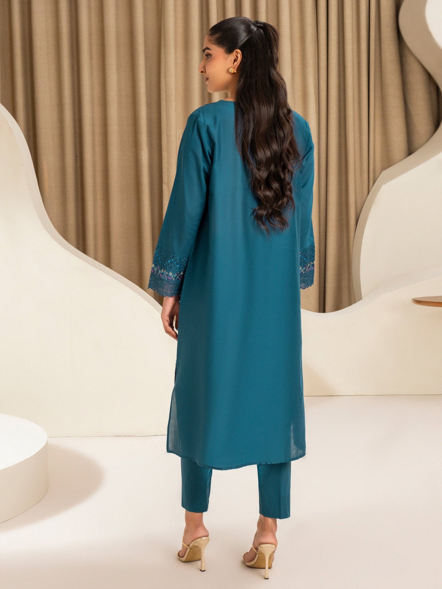 2 Piece Lawn Suit-Embroidered (Pret)