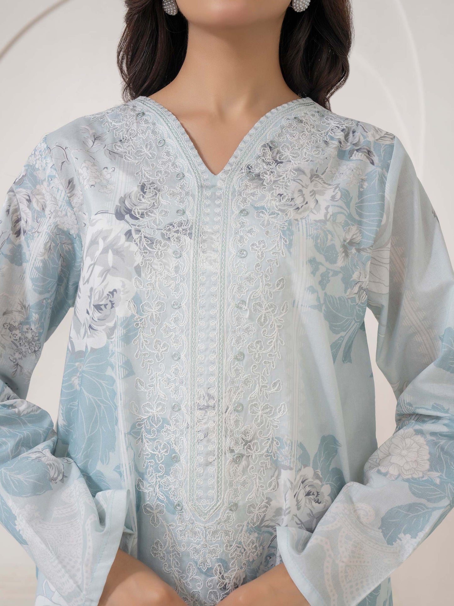 3 Piece Lawn Suit-Embroidered (Pret)