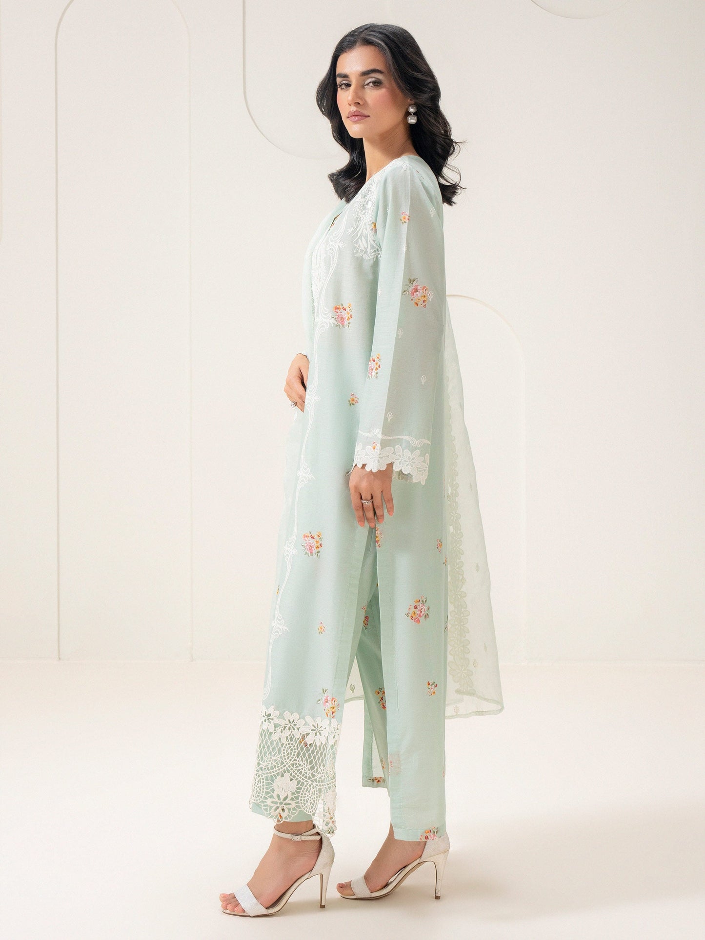3 Piece Lawn Suit-Embroidered (Pret)
