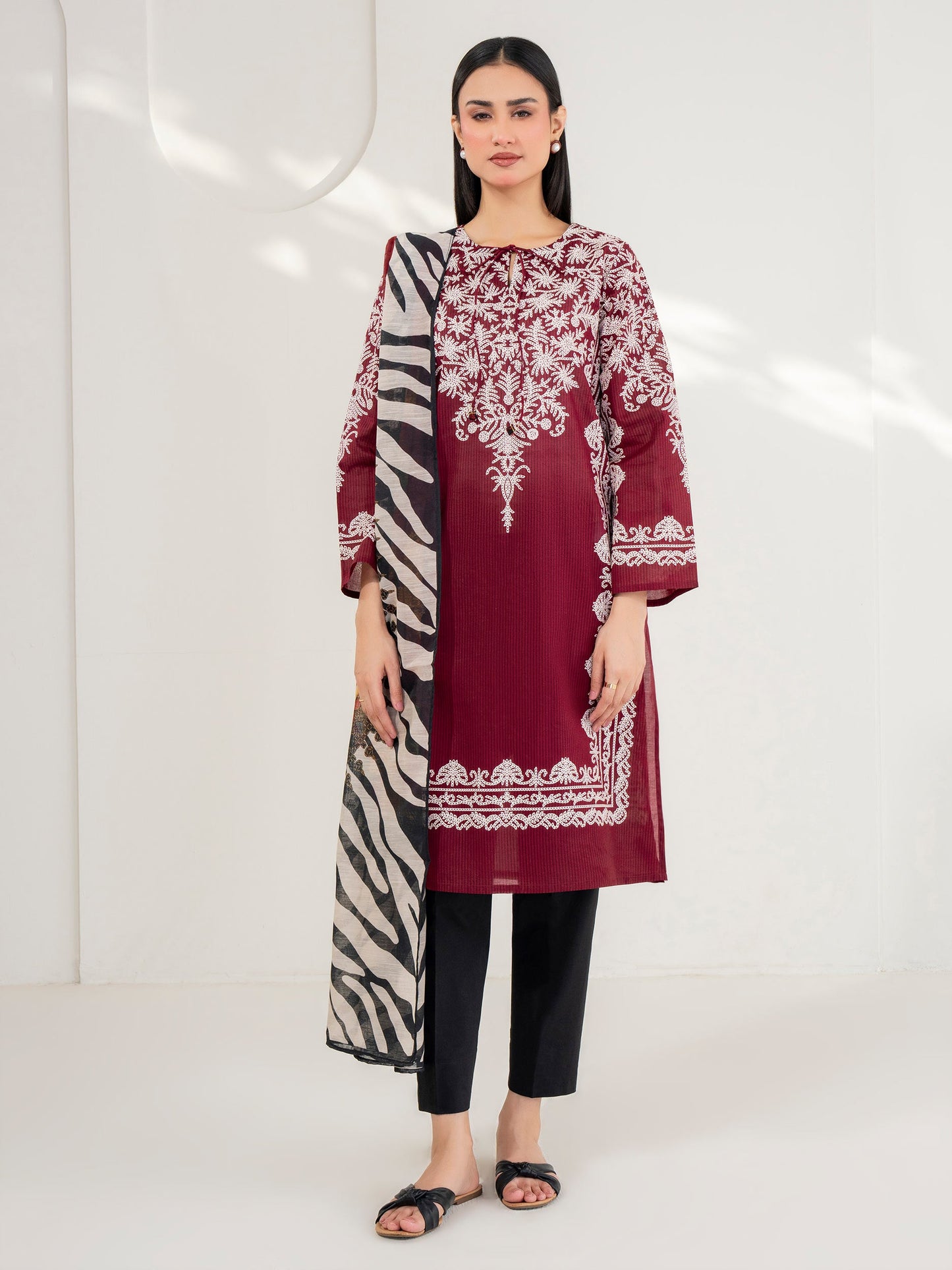 3 Piece Lawn Suit-Printed (Pret)