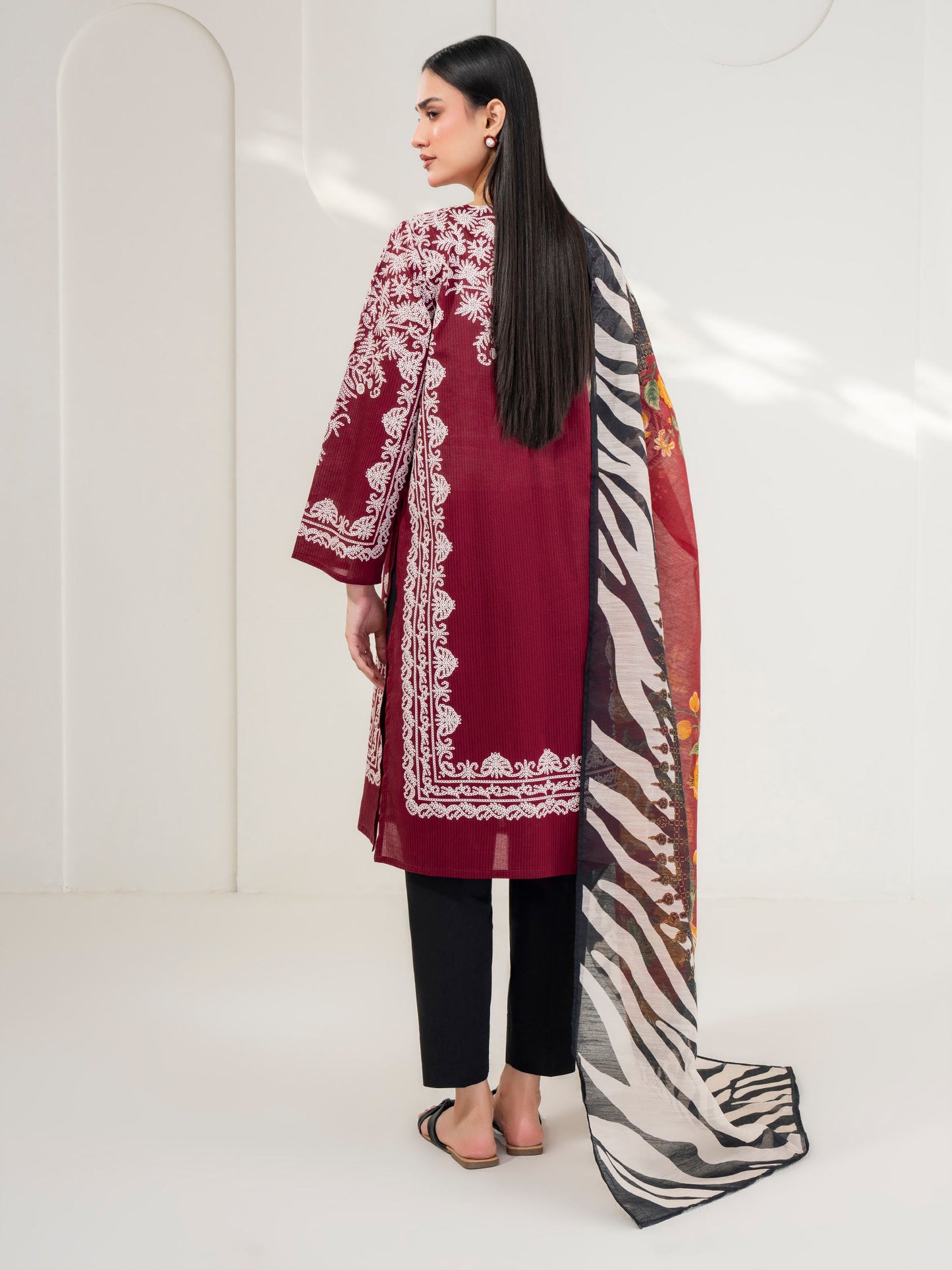3 Piece Lawn Suit-Printed (Pret)