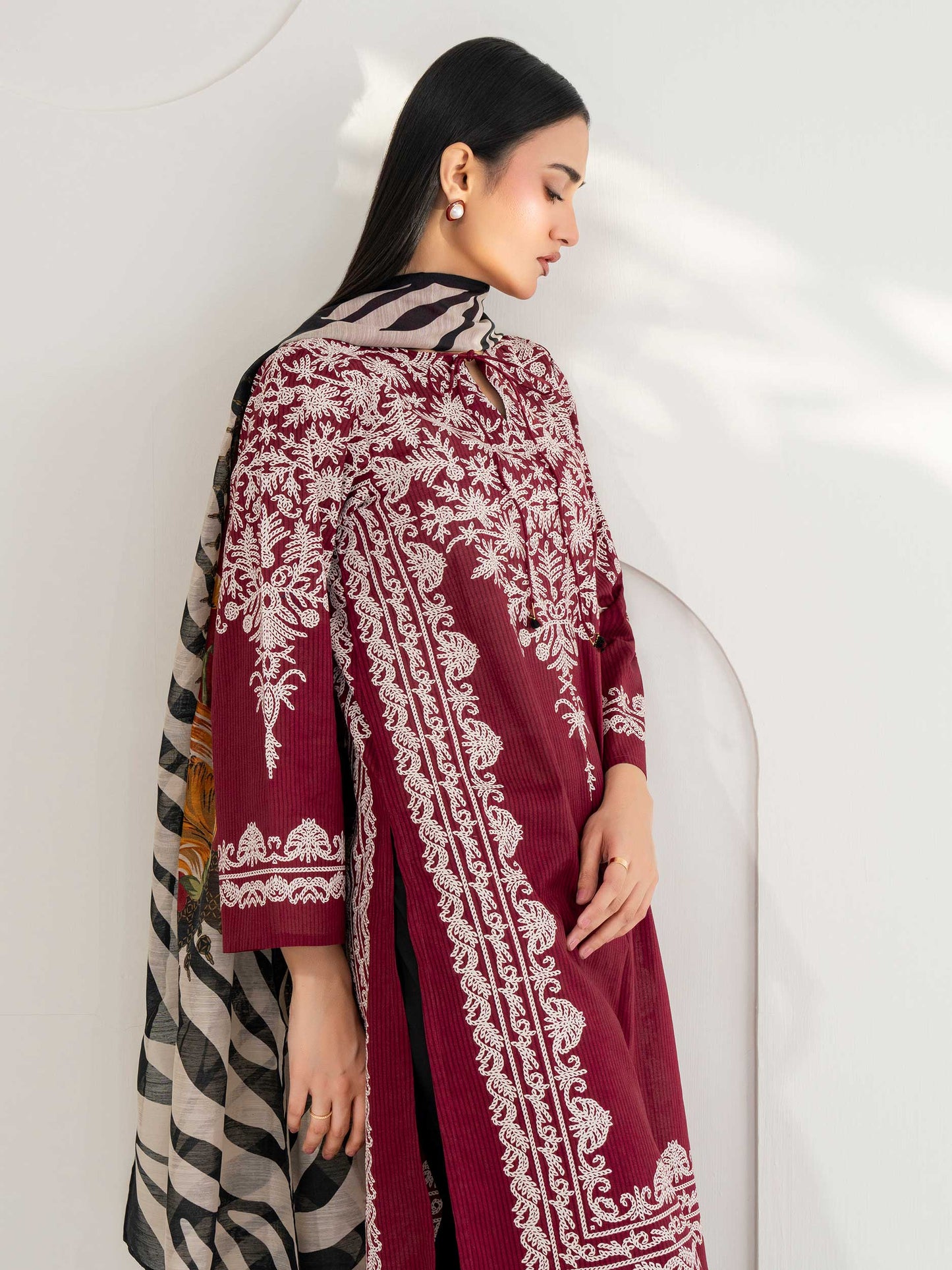 3 Piece Lawn Suit-Printed (Pret)