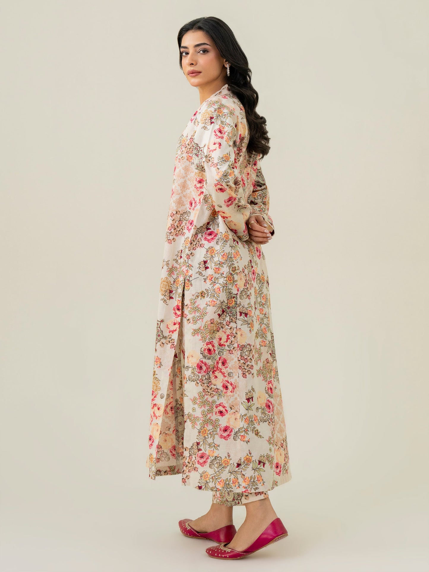 2 Piece Khaddar Suit-Printed (Pret)