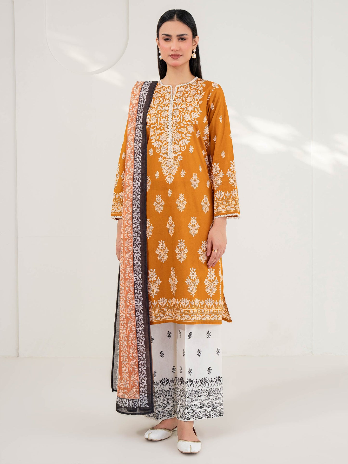 3 Piece Lawn Suit-Printed (Pret)