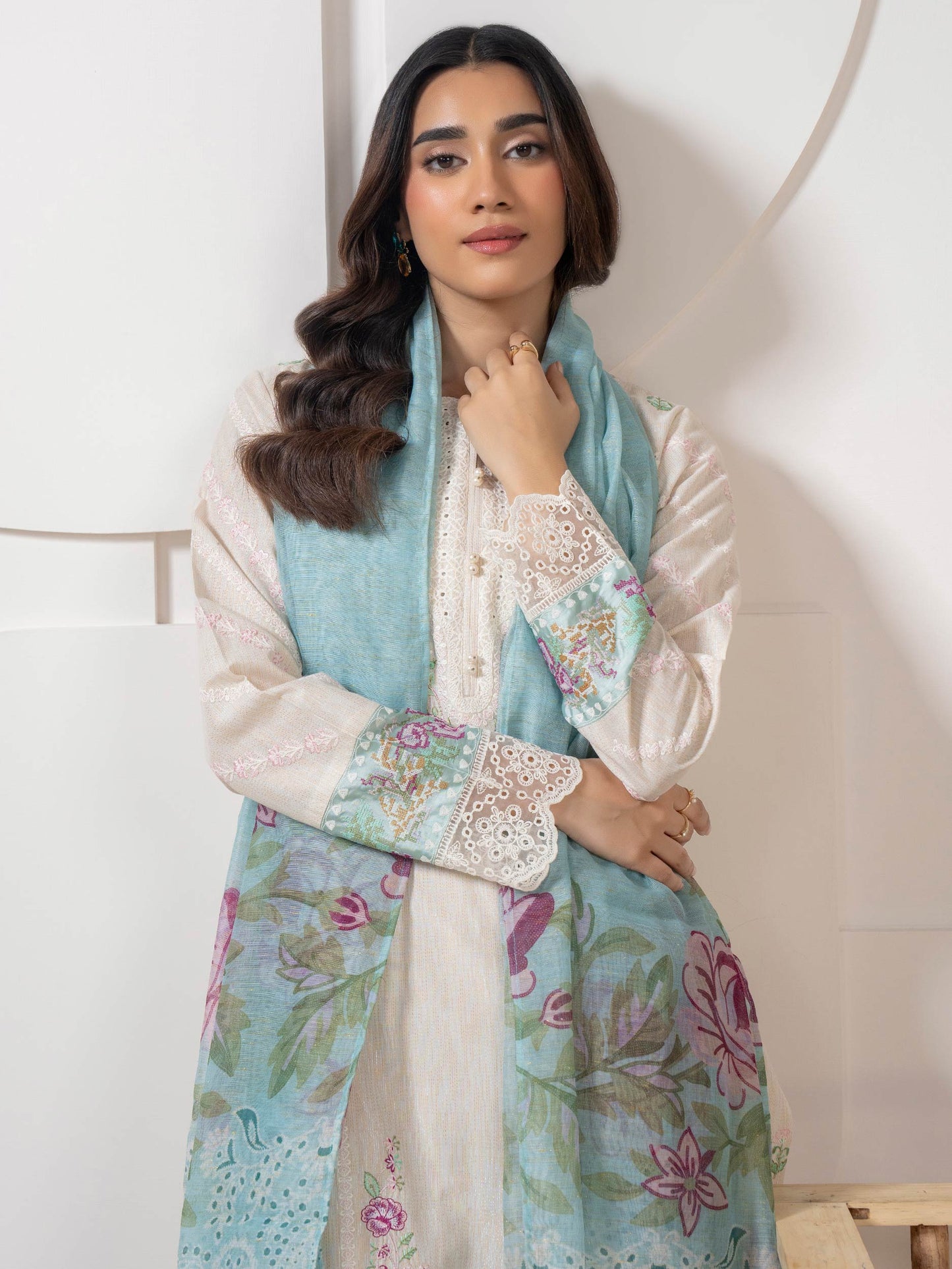 3 Piece Lawn Suit-Embroidered (Pret)