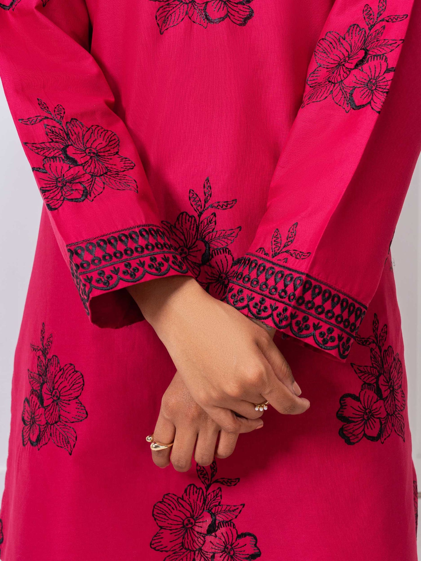 Lawn Co-Ord Set-Embroidered (Pret)