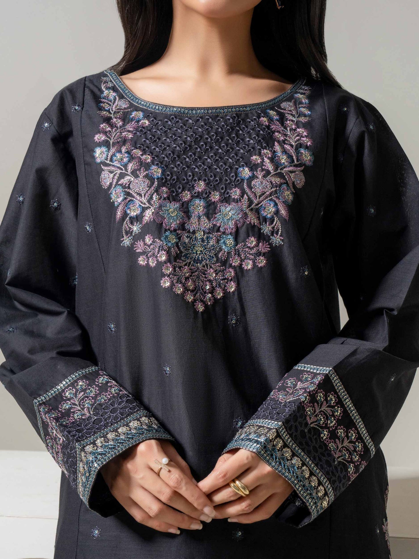 2 Piece Lawn Suit-Embroidered (Pret)