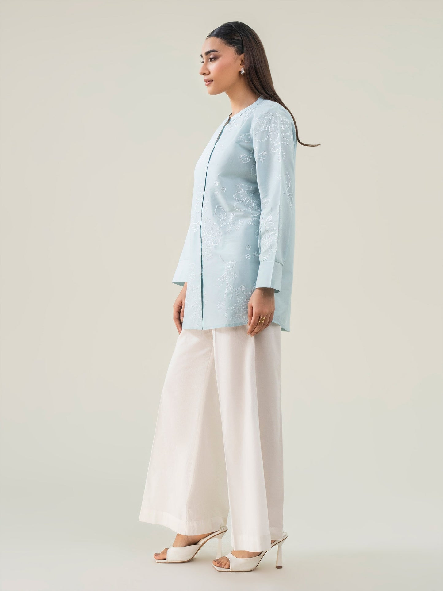 Cambric Kurti-Embroidered (Pret)