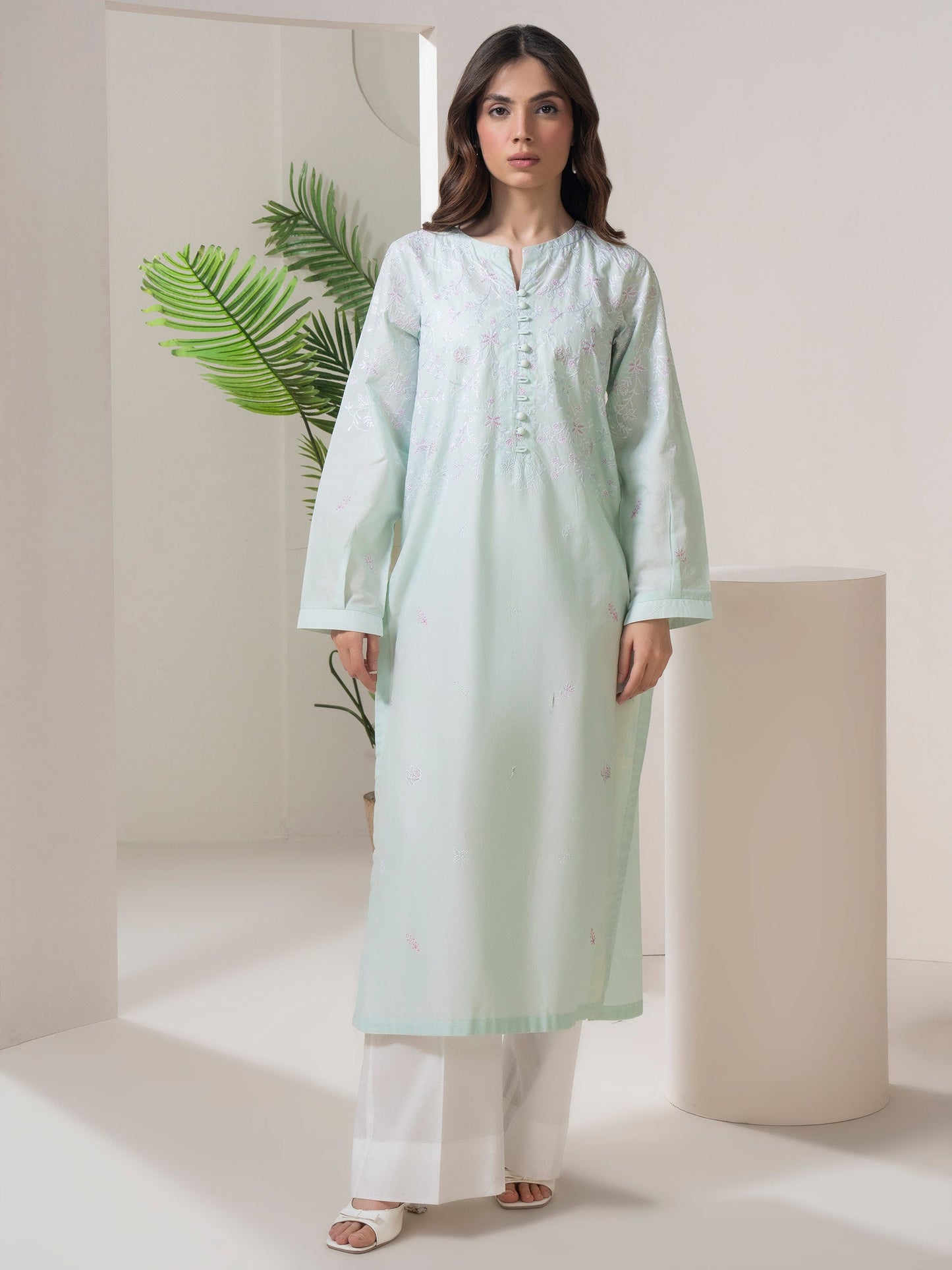 Embroidered Lawn Shirt (Pret)