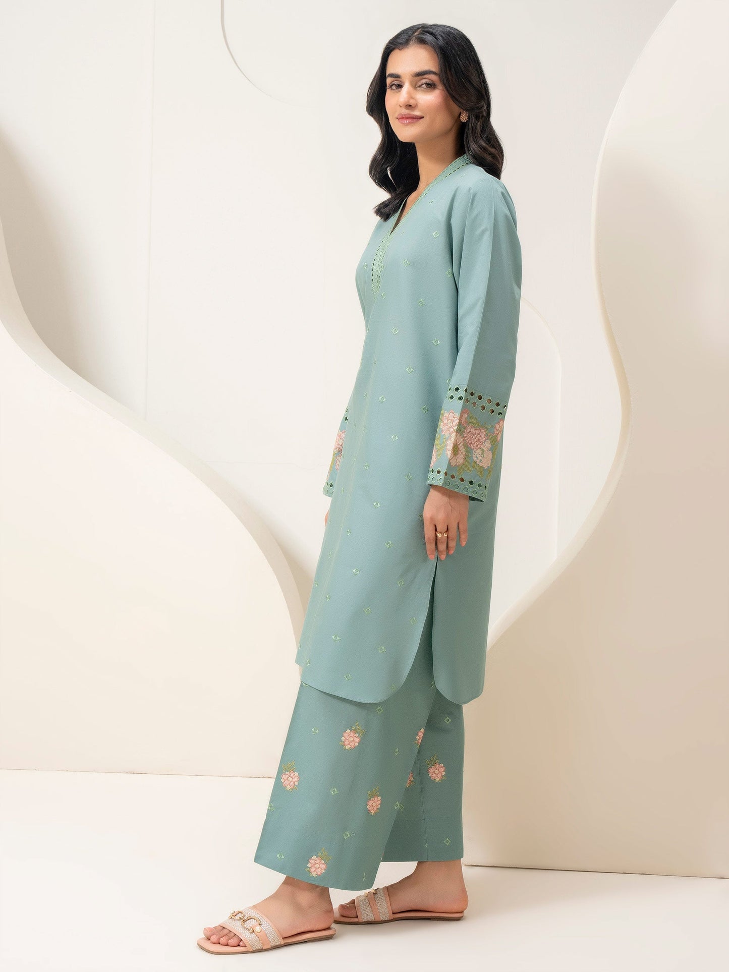 2 Piece Lawn Suit-Embroidered (Pret)