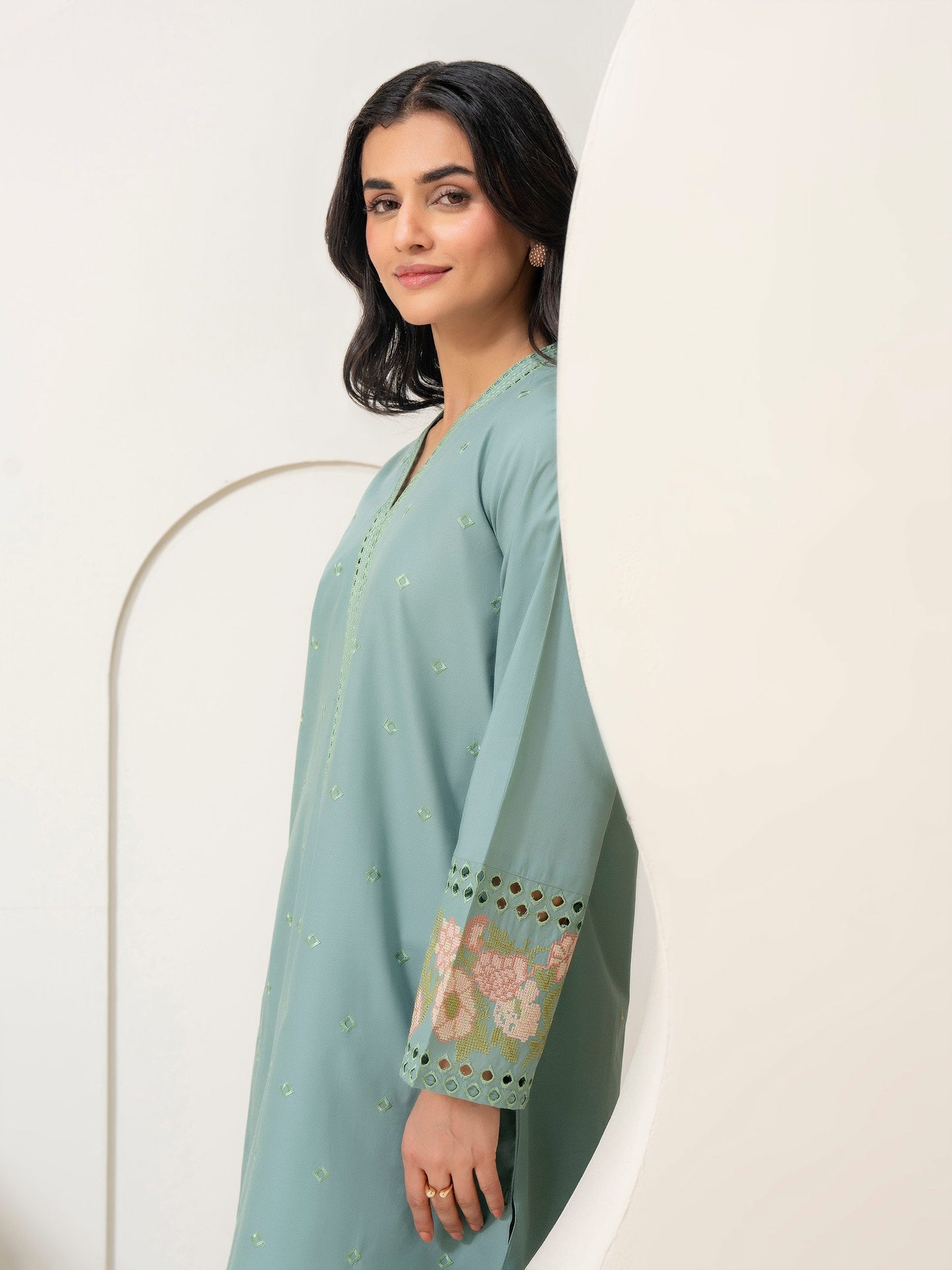 2 Piece Lawn Suit-Embroidered (Pret)