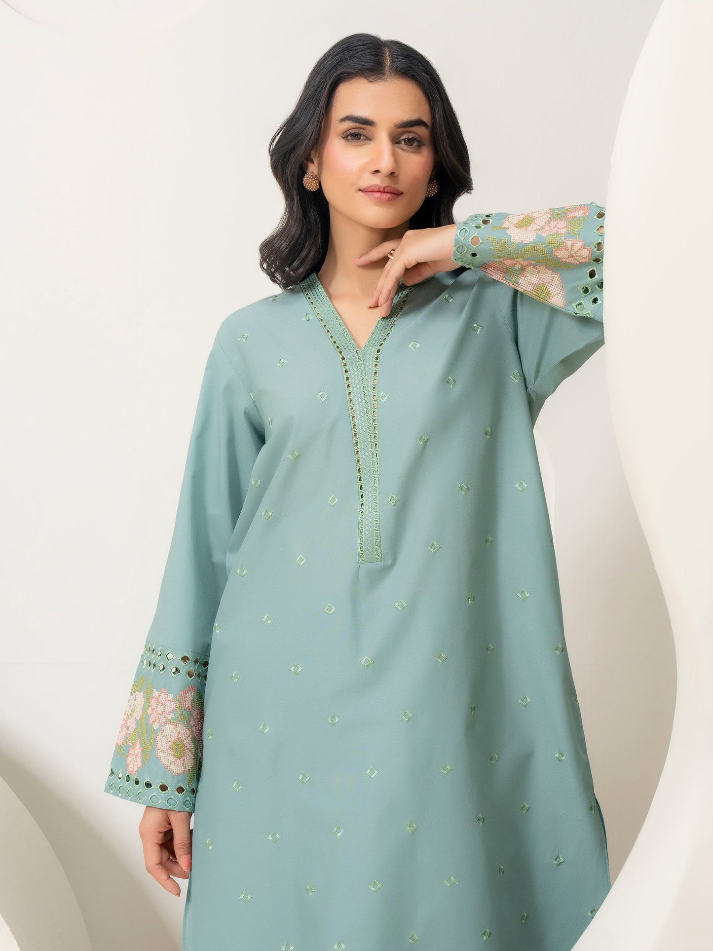 2 Piece Lawn Suit-Embroidered (Pret)