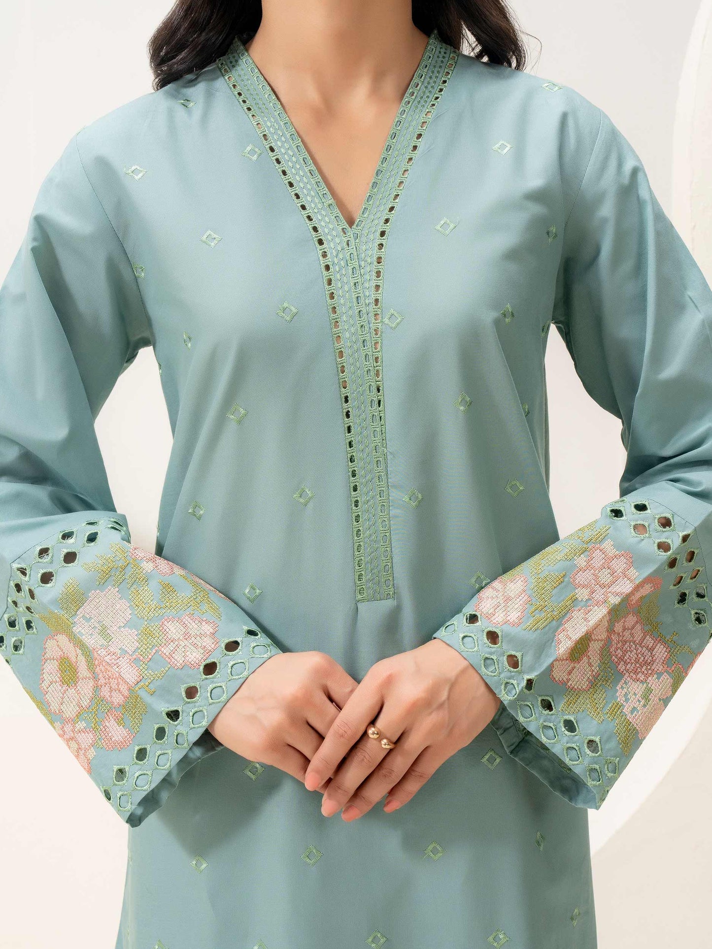 2 Piece Lawn Suit-Embroidered (Pret)