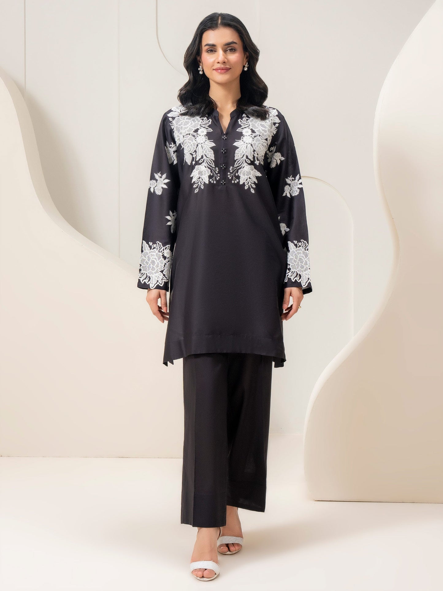 Lawn Co-Ord Set-Embroidered (Pret)