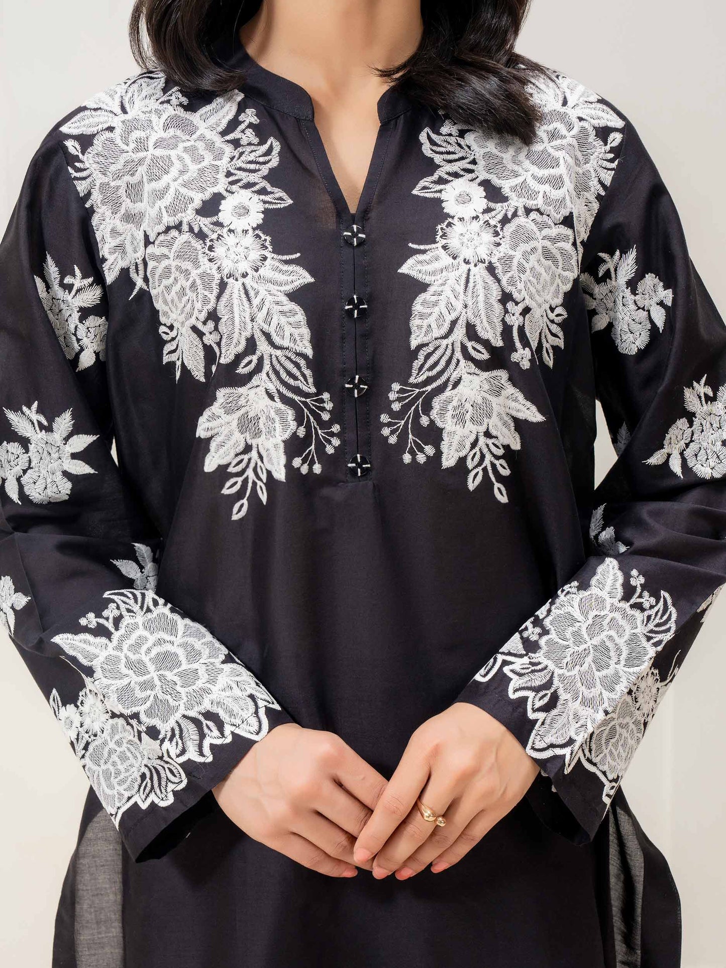 Lawn Co-Ord Set-Embroidered (Pret)