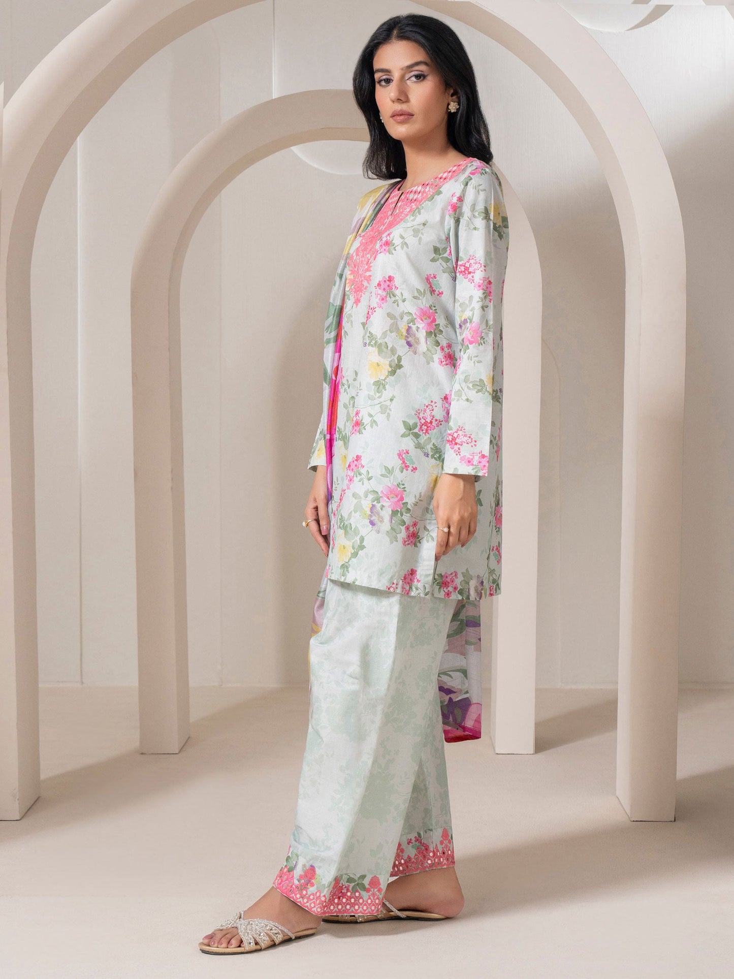 3 Piece Lawn Suit-Embroidered (Pret)