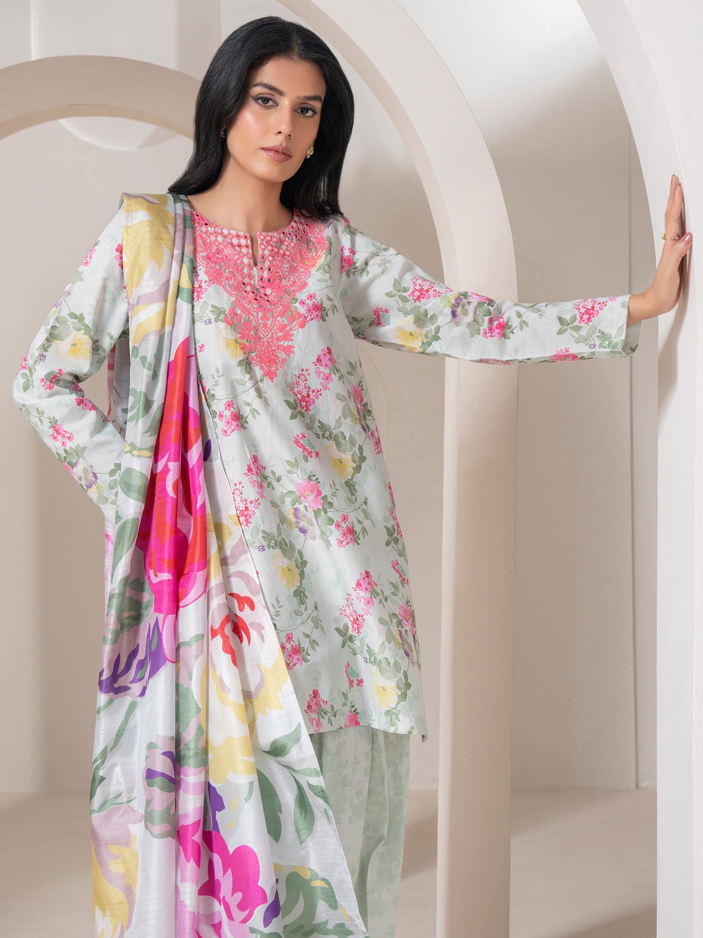 3 Piece Lawn Suit-Embroidered (Pret)