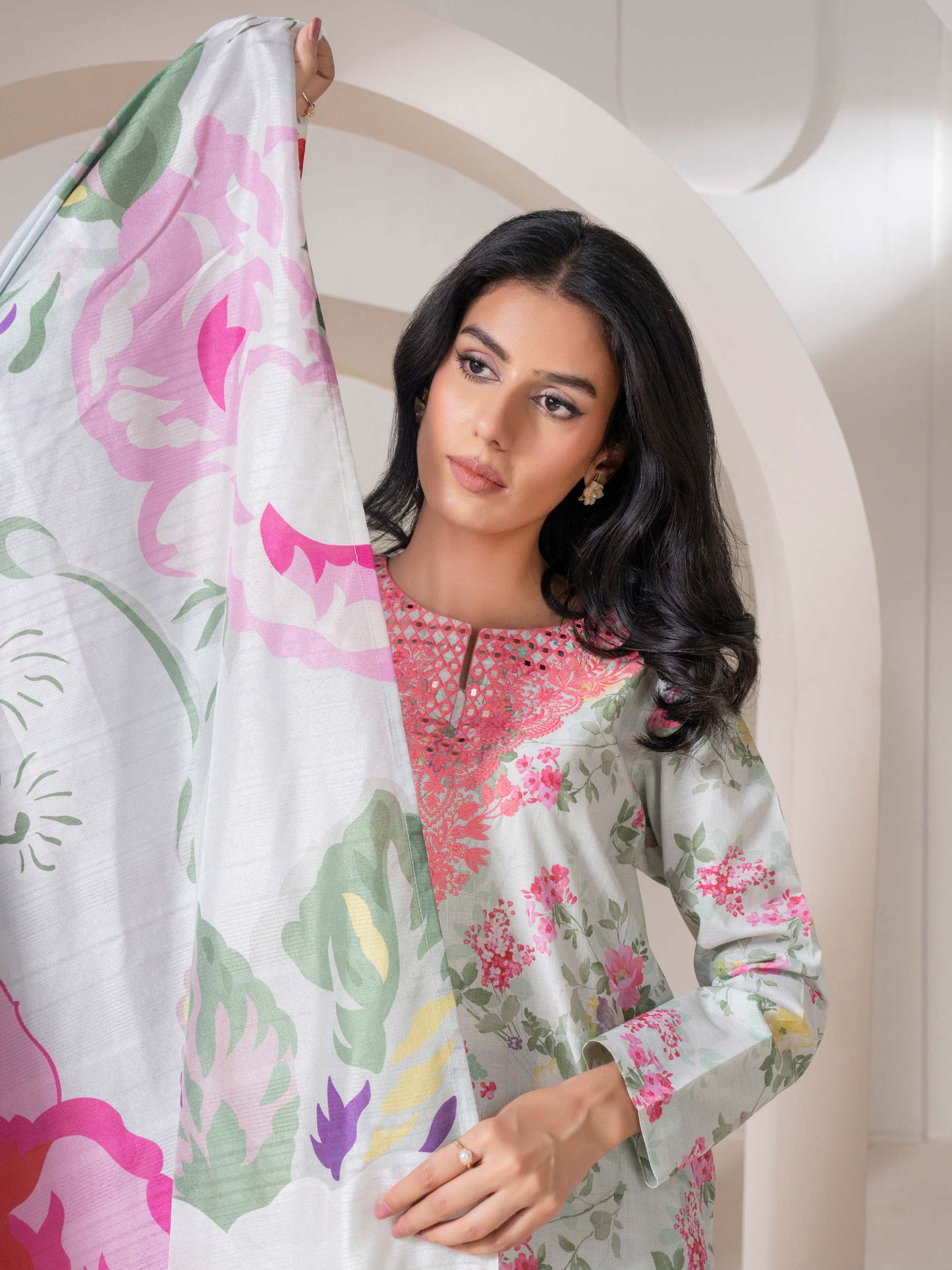 3 Piece Lawn Suit-Embroidered (Pret)
