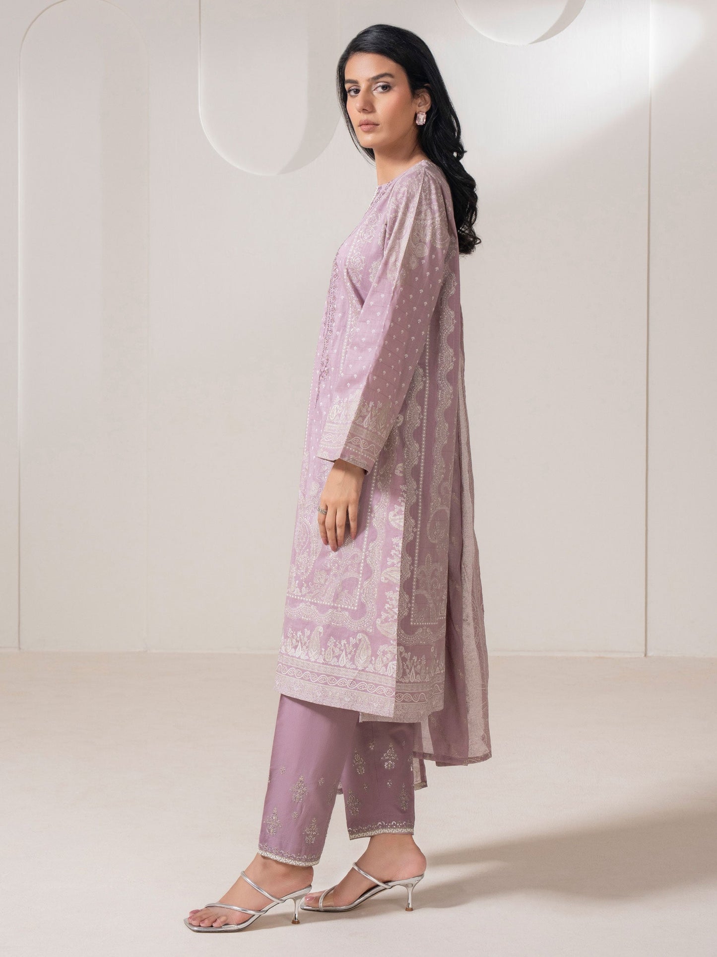 3 Piece Lawn Suit-Embroidered (Pret)