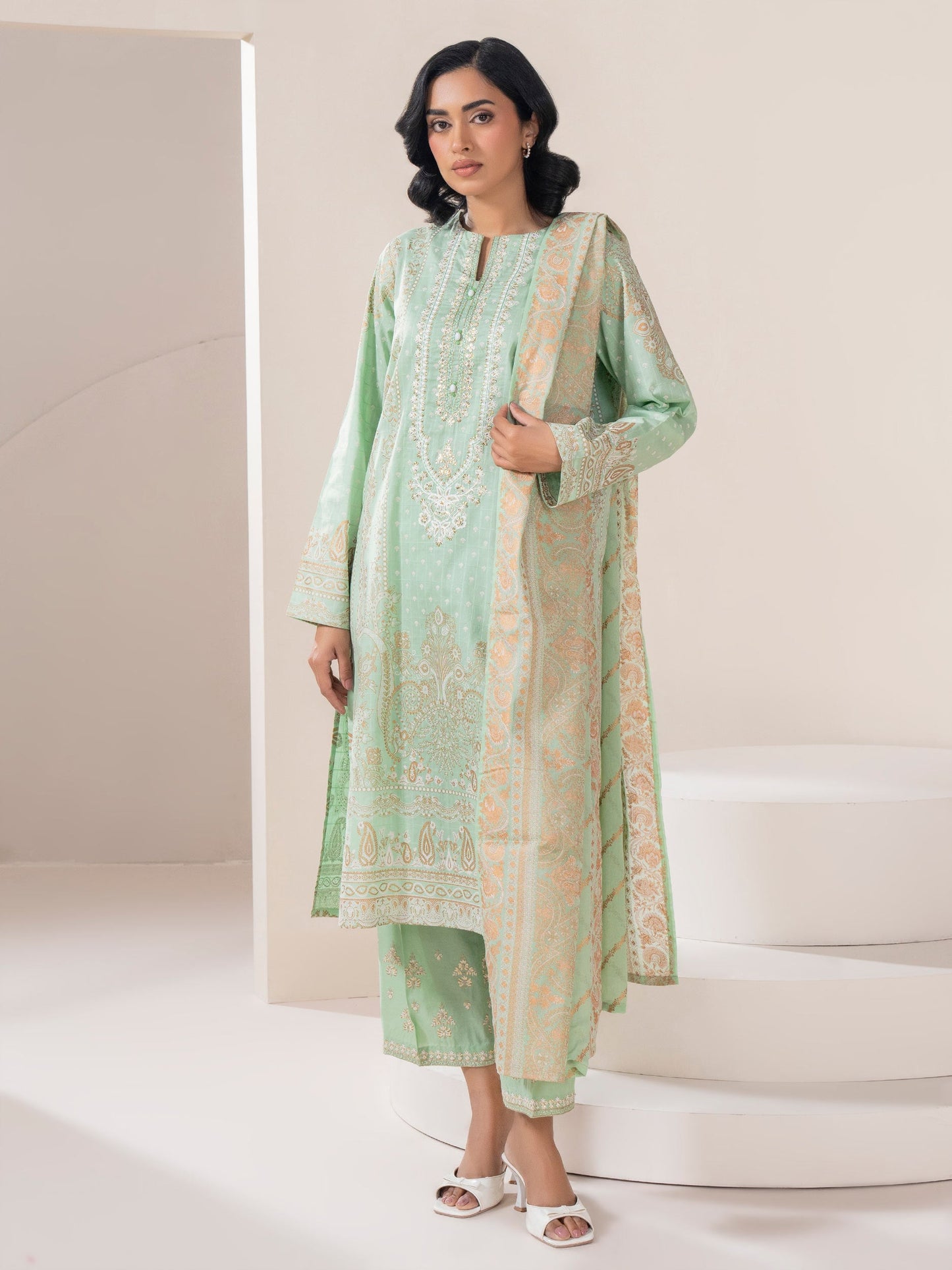 3 Piece Lawn Suit-Embroidered (Pret)