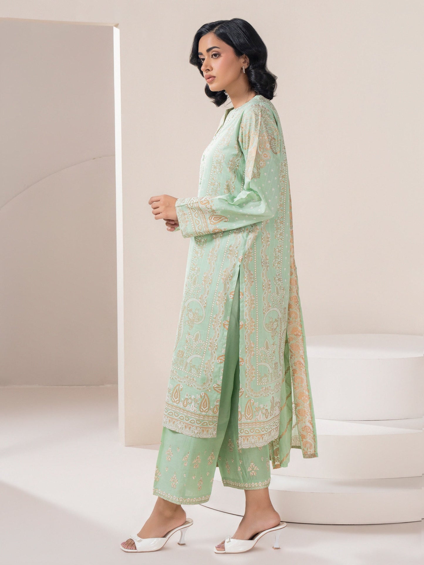 3 Piece Lawn Suit-Embroidered (Pret)