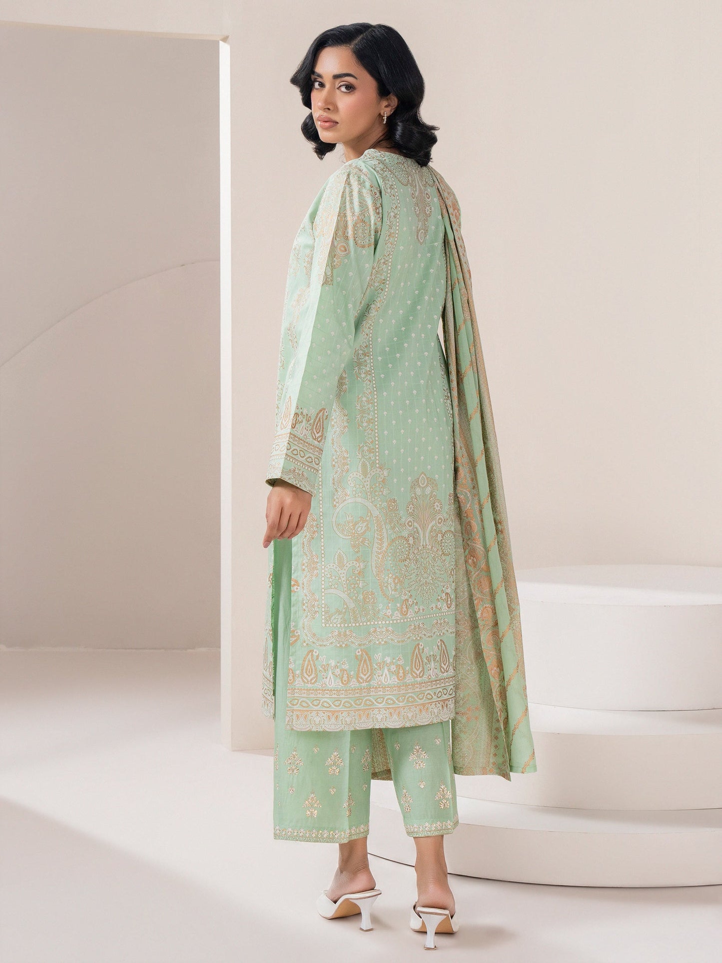 3 Piece Lawn Suit-Embroidered (Pret)