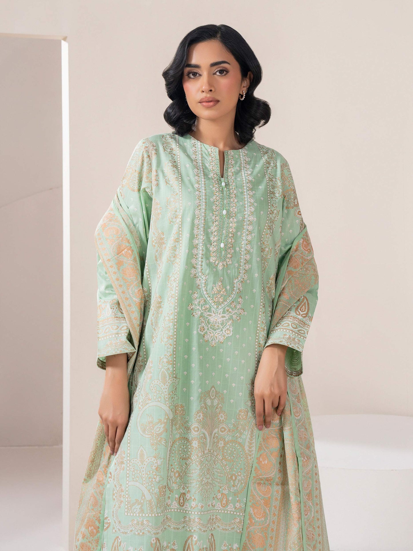 3 Piece Lawn Suit-Embroidered (Pret)