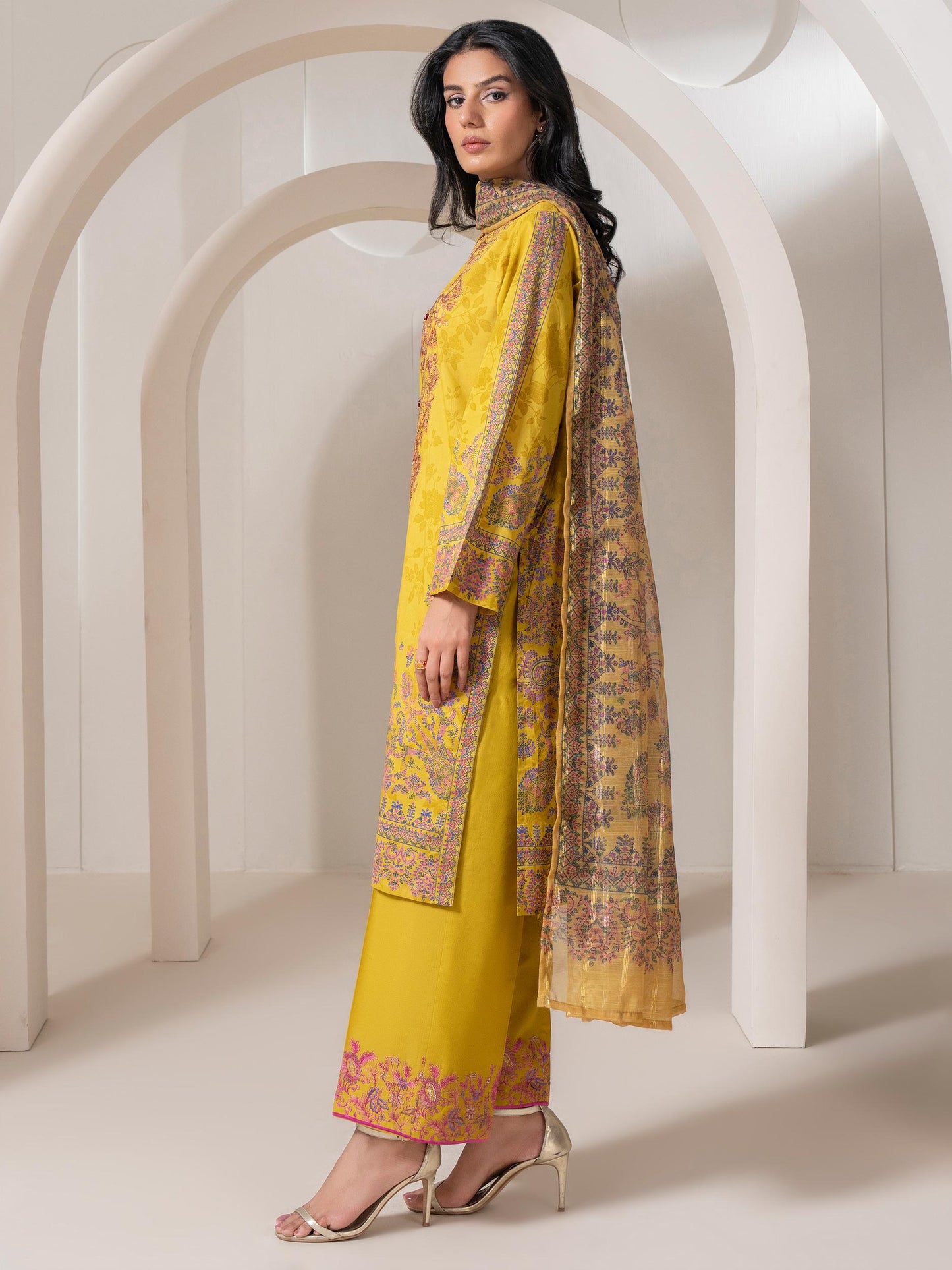 3 Piece Lawn Suit-Embroidered (Pret)