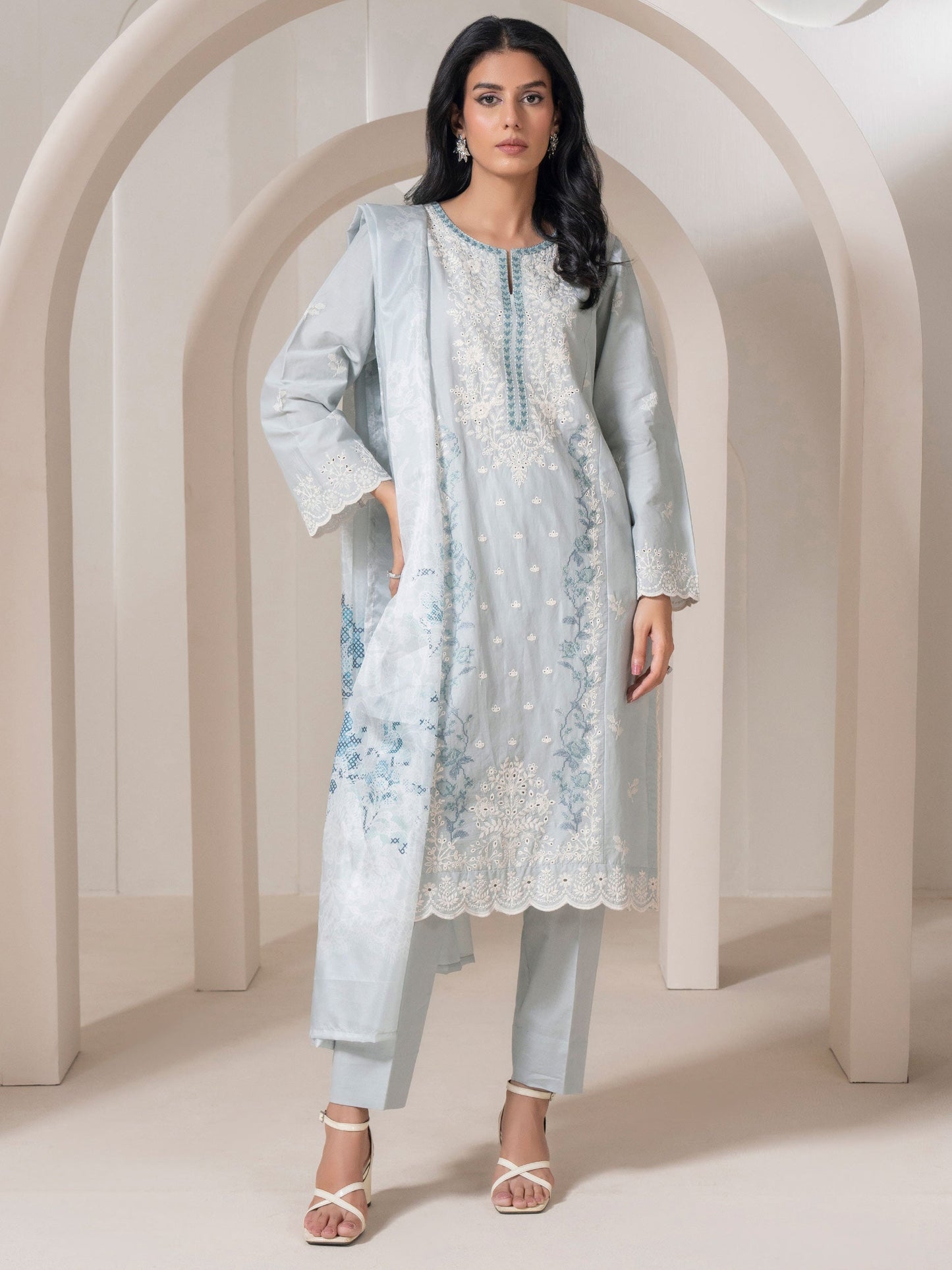 3 Piece Lawn Suit-Embroidered (Pret)