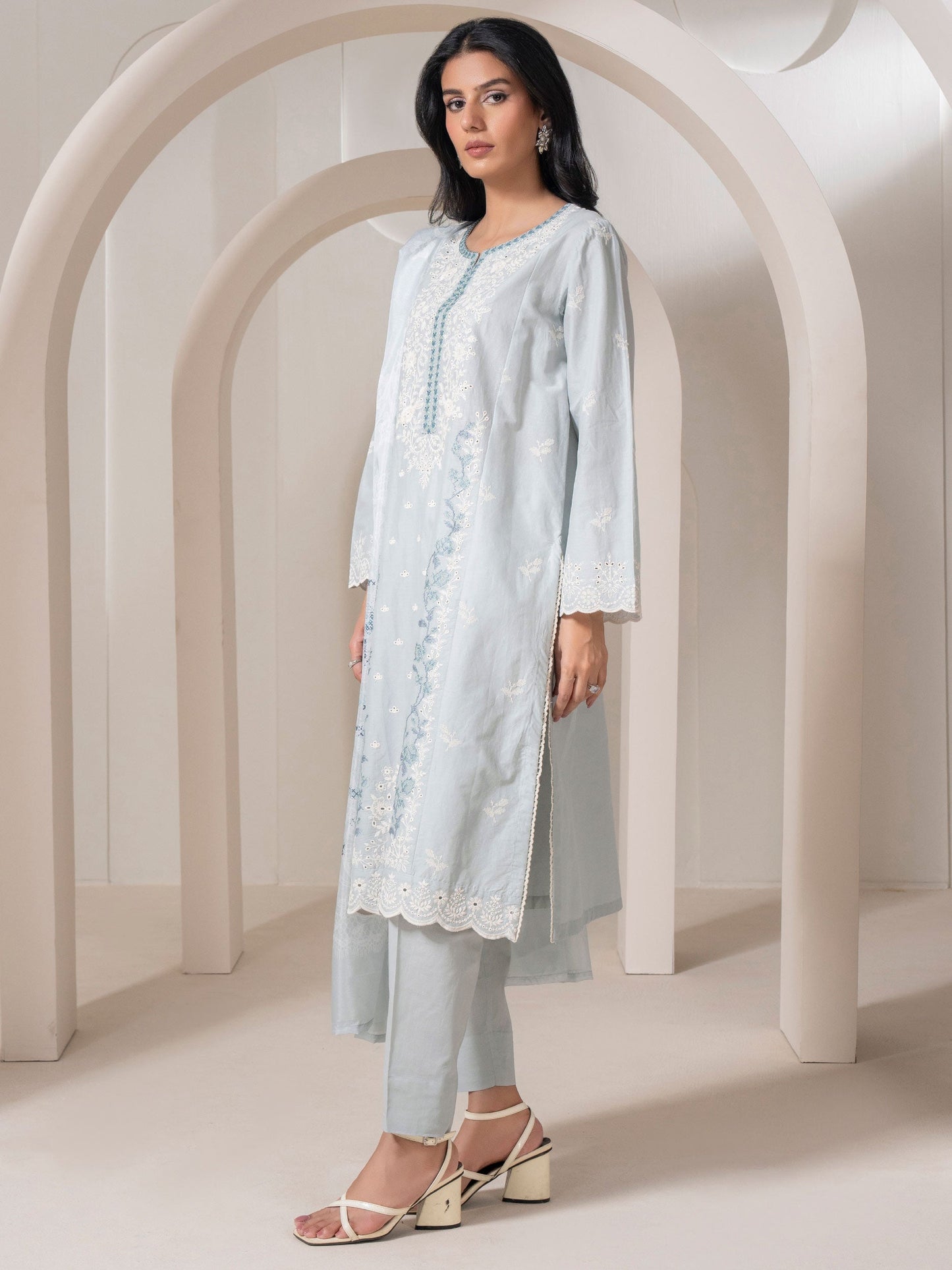 3 Piece Lawn Suit-Embroidered (Pret)