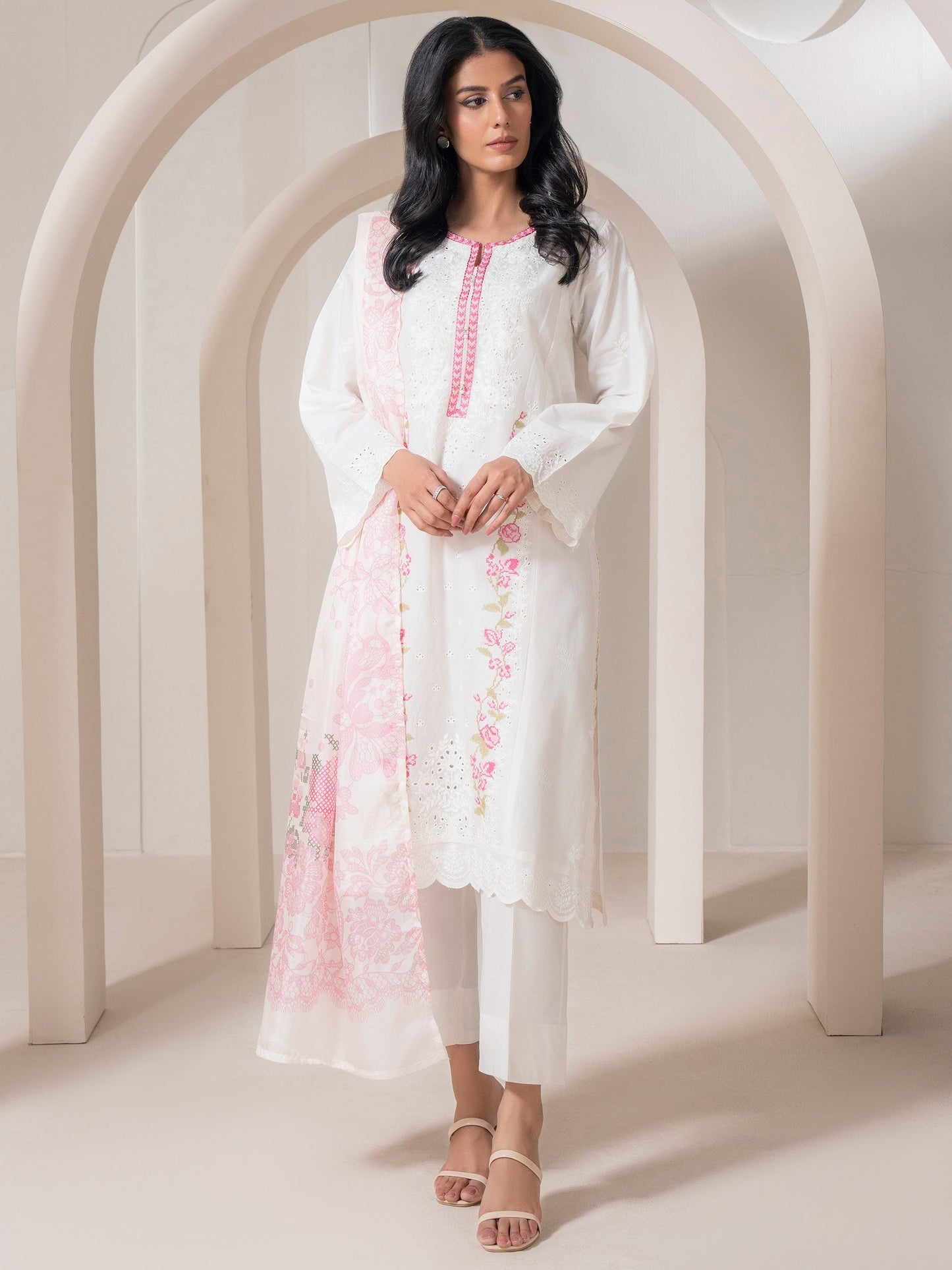 3 Piece Lawn Suit-Embroidered (Pret)