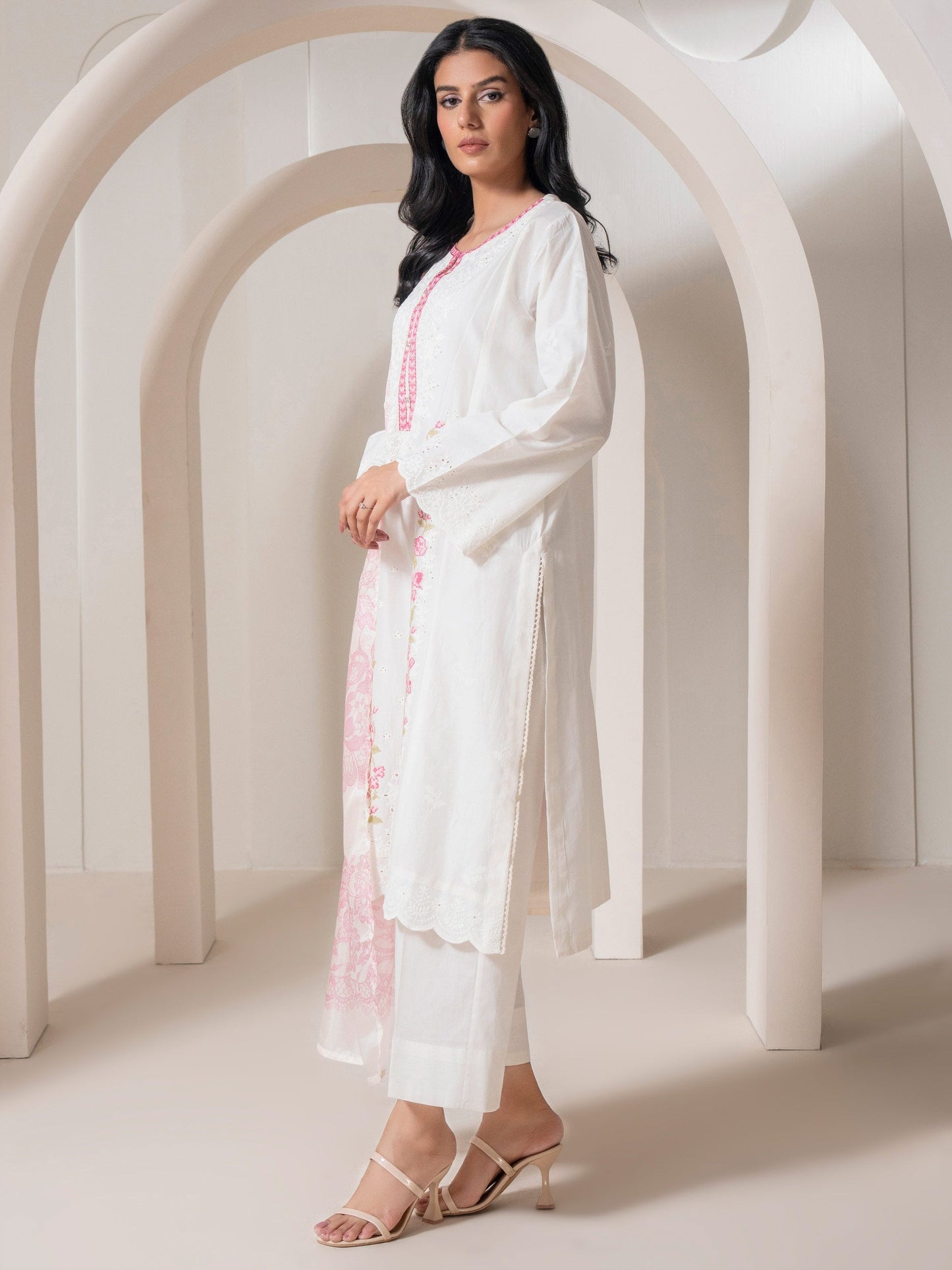 3 Piece Lawn Suit-Embroidered (Pret)