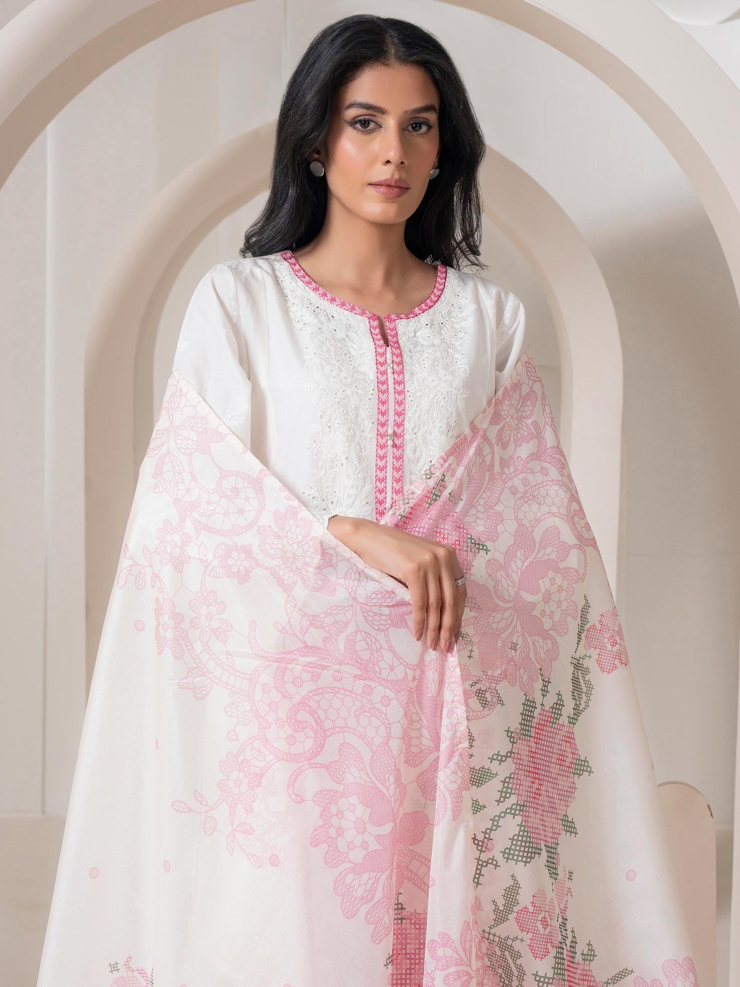 3 Piece Lawn Suit-Embroidered (Pret)