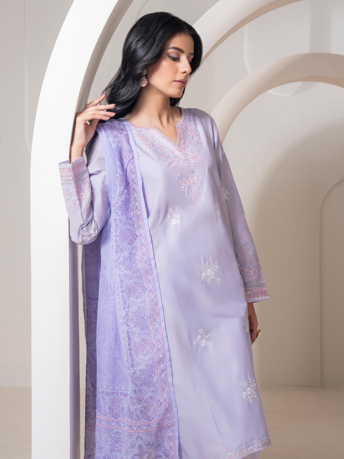 3 Piece Lawn Suit-Embroidered (Pret)