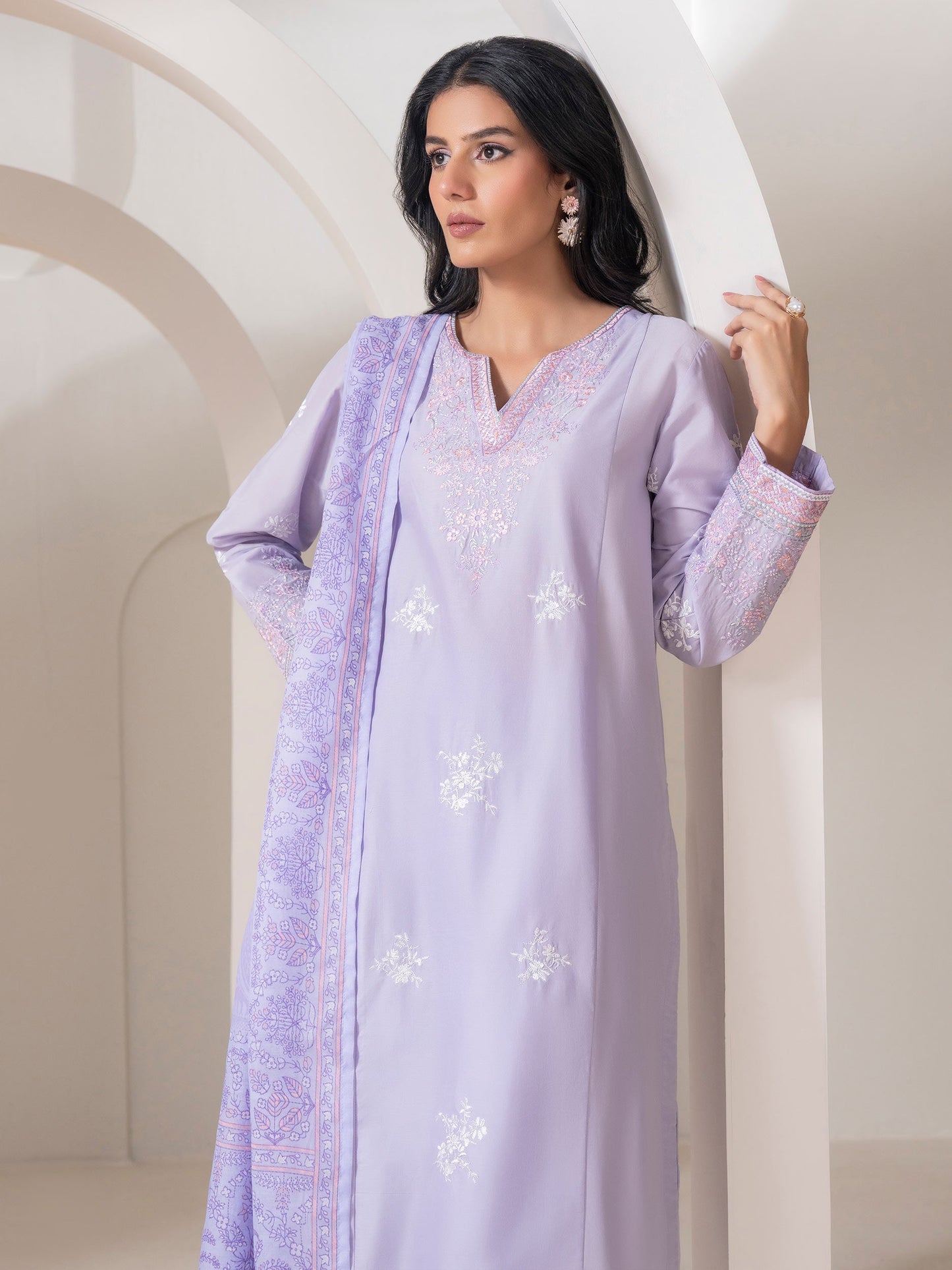 3 Piece Lawn Suit-Embroidered (Pret)