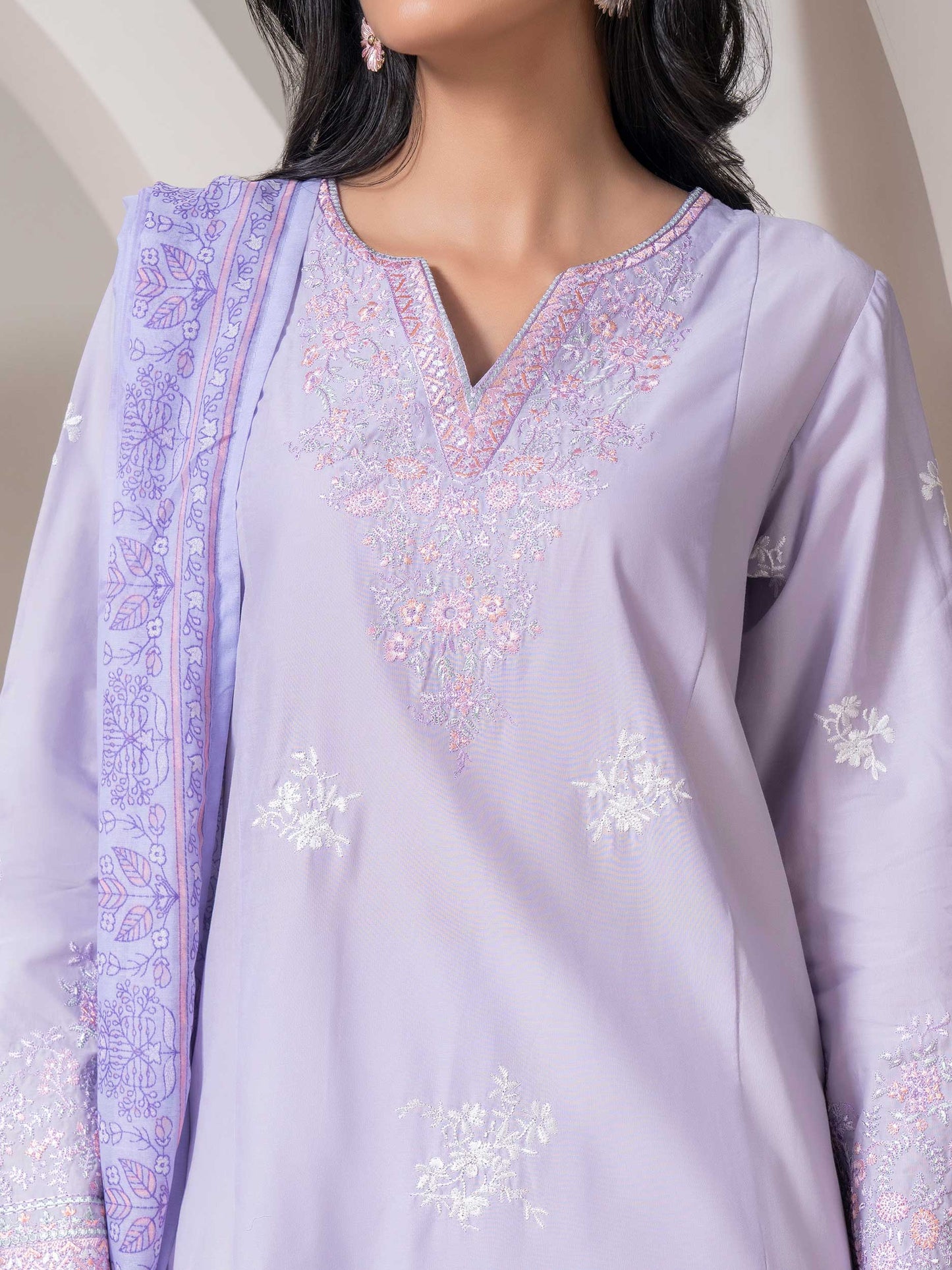 3 Piece Lawn Suit-Embroidered (Pret)